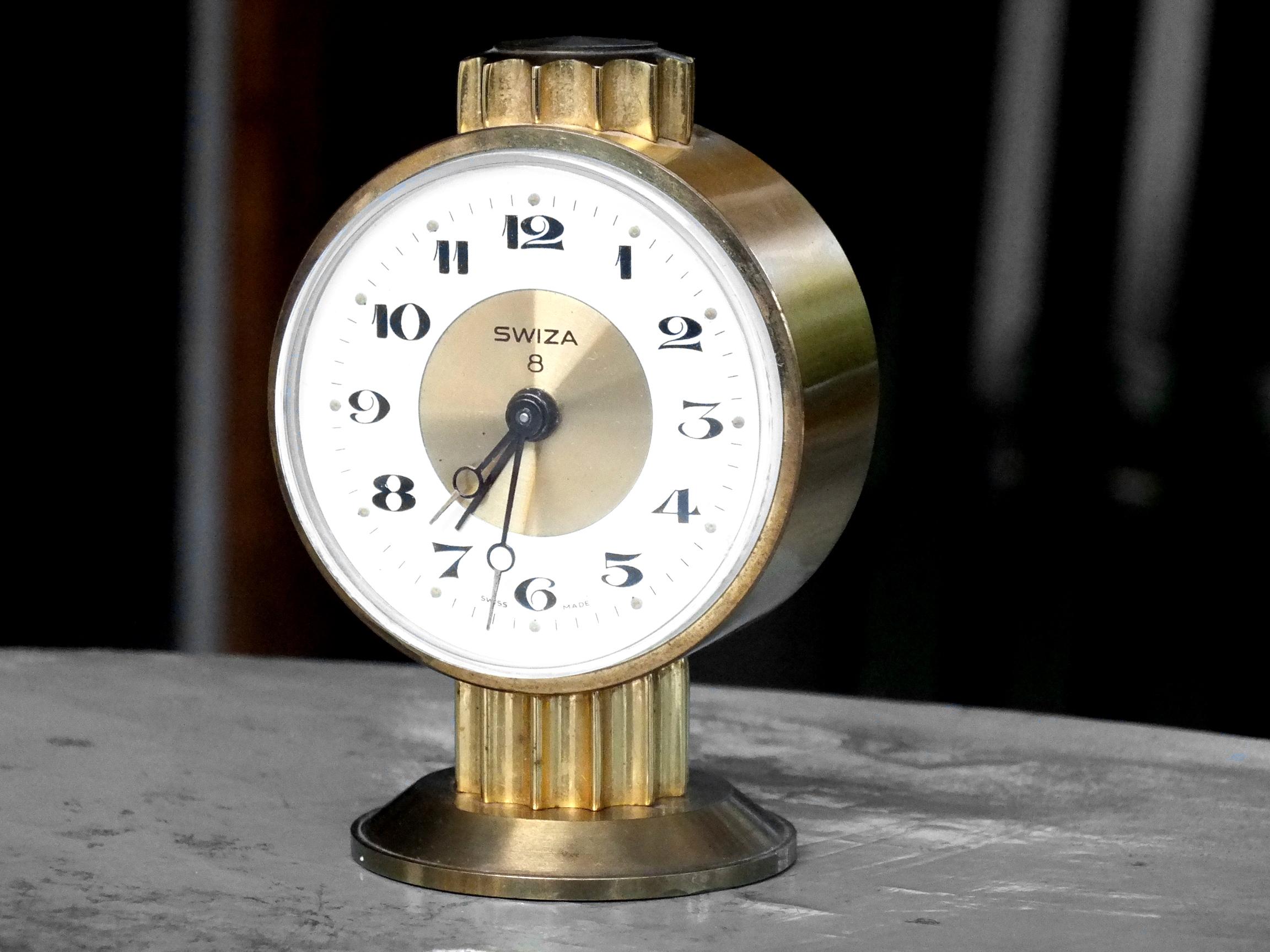 Suisse Horloge d'alarme Swiza 8 jours suisse vintage en vente