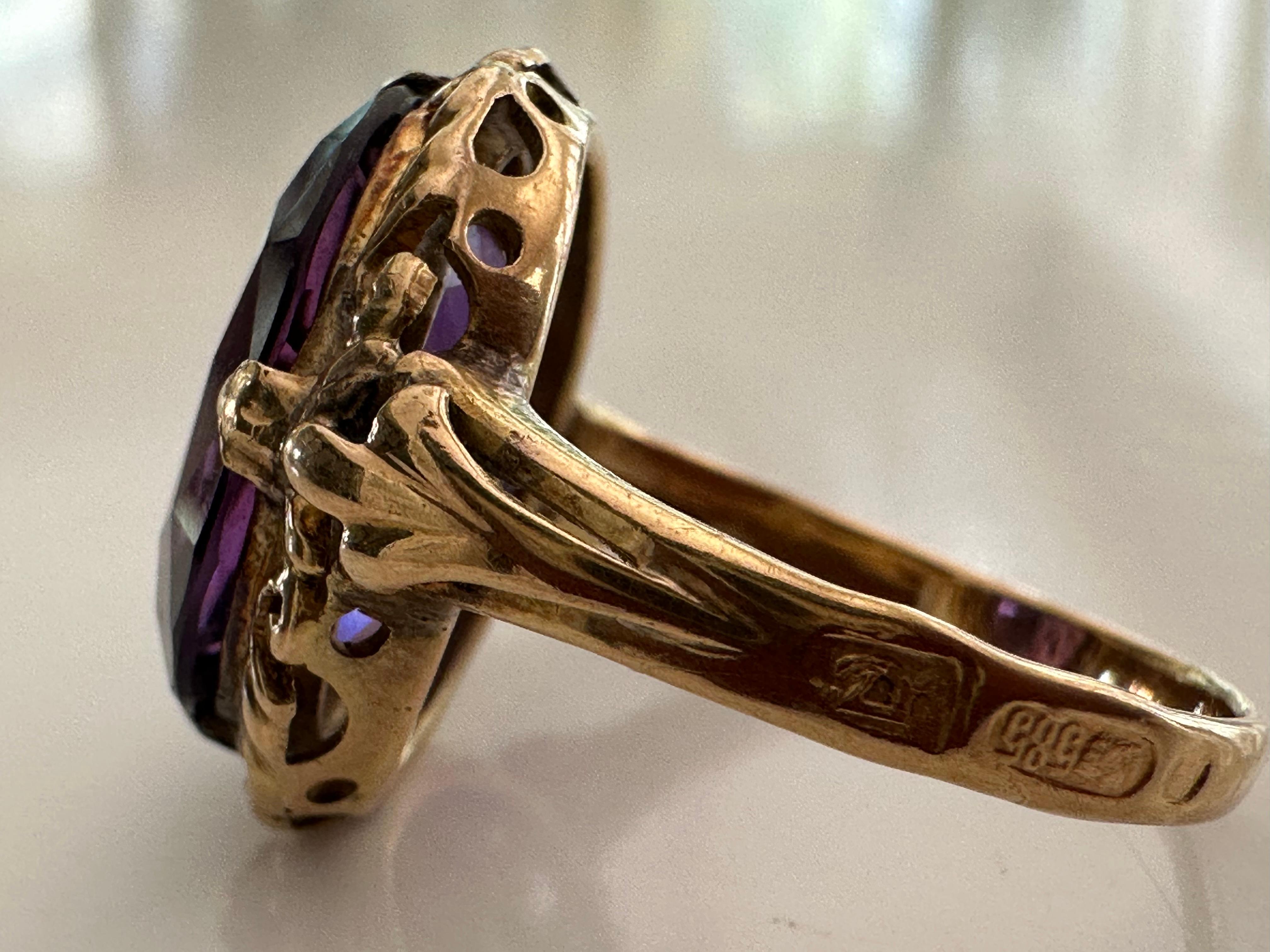 Oval Cut Vintage Synthetic Purple Sapphire Cocktail Ring For Sale