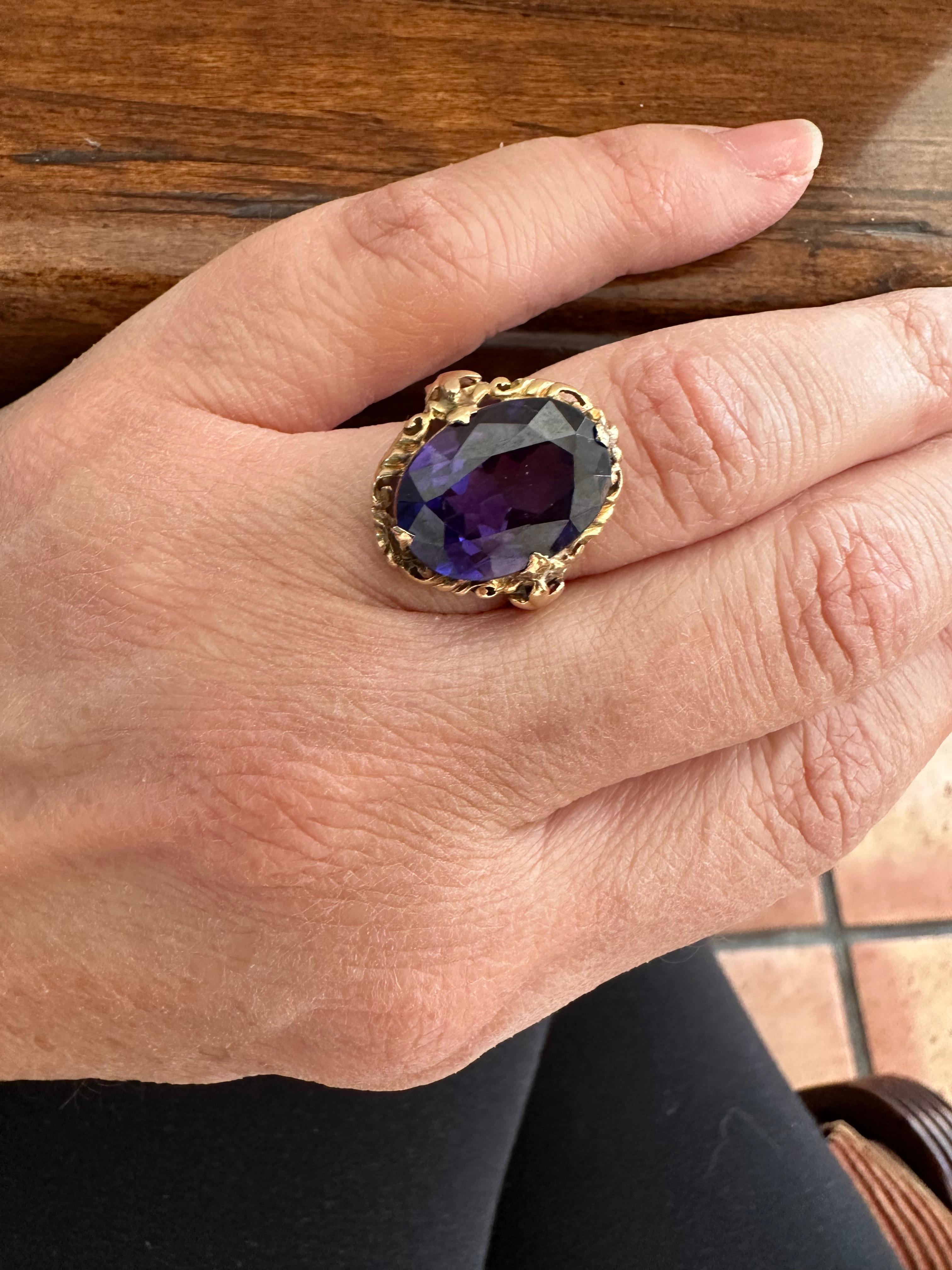 Vintage Synthetic Purple Sapphire Cocktail Ring For Sale 1