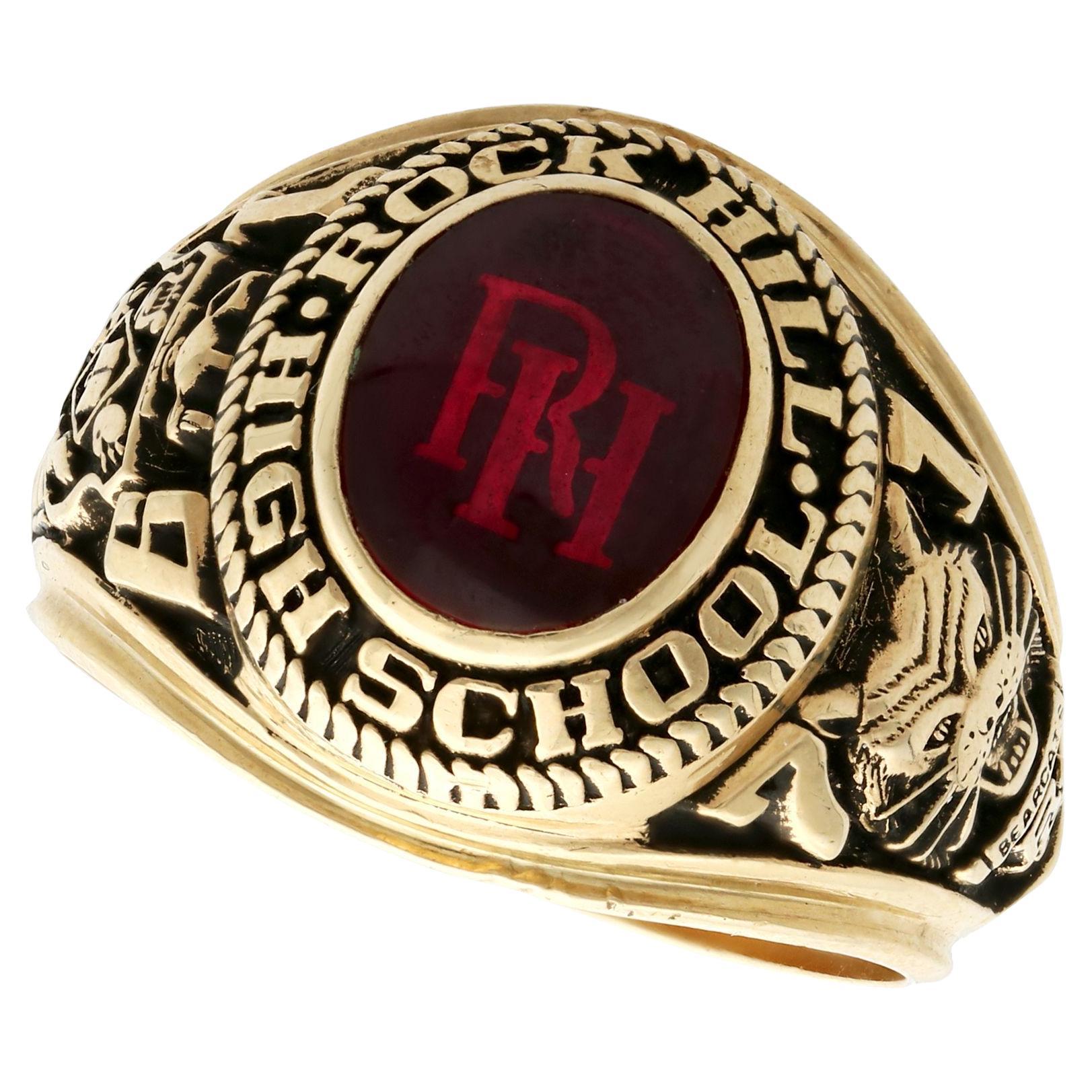 Vintage Synthetischer Rubin und 10k Gelbgold Graduierungsring 1971 im Angebot