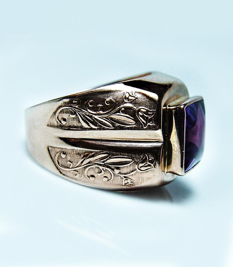 Vintage Synthetic Sapphire Mens Ring 14K Gold Heavy Size 12.5 Перстень In Good Condition For Sale In Brambleton, US
