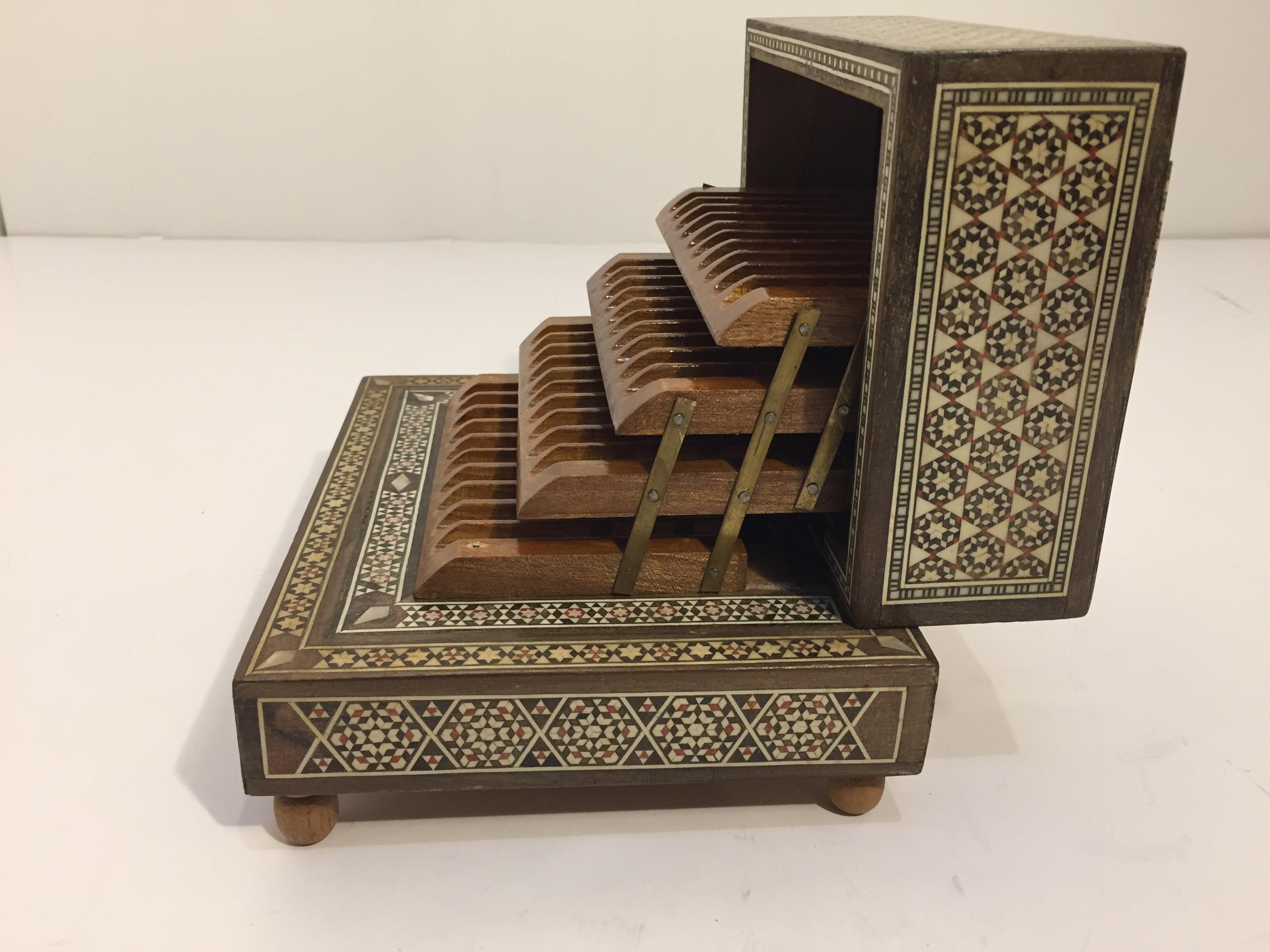 Vintage Syrische Sadeli Perlmutt Inlay Zigaretten Spieluhr 12