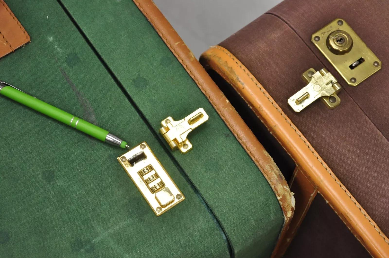 Vintage T. Anthony Art Deco Leather & Canvas Green Brown Hard Luggage - 4 Pc Set For Sale 4