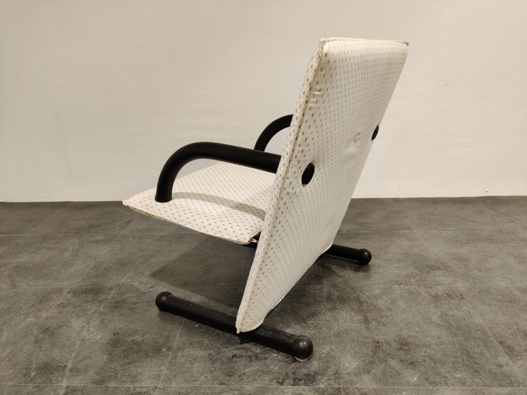 Fauteuil Vintage Arflex – Modèle T-Line – Design Burkhard Vogtherr – Années 80