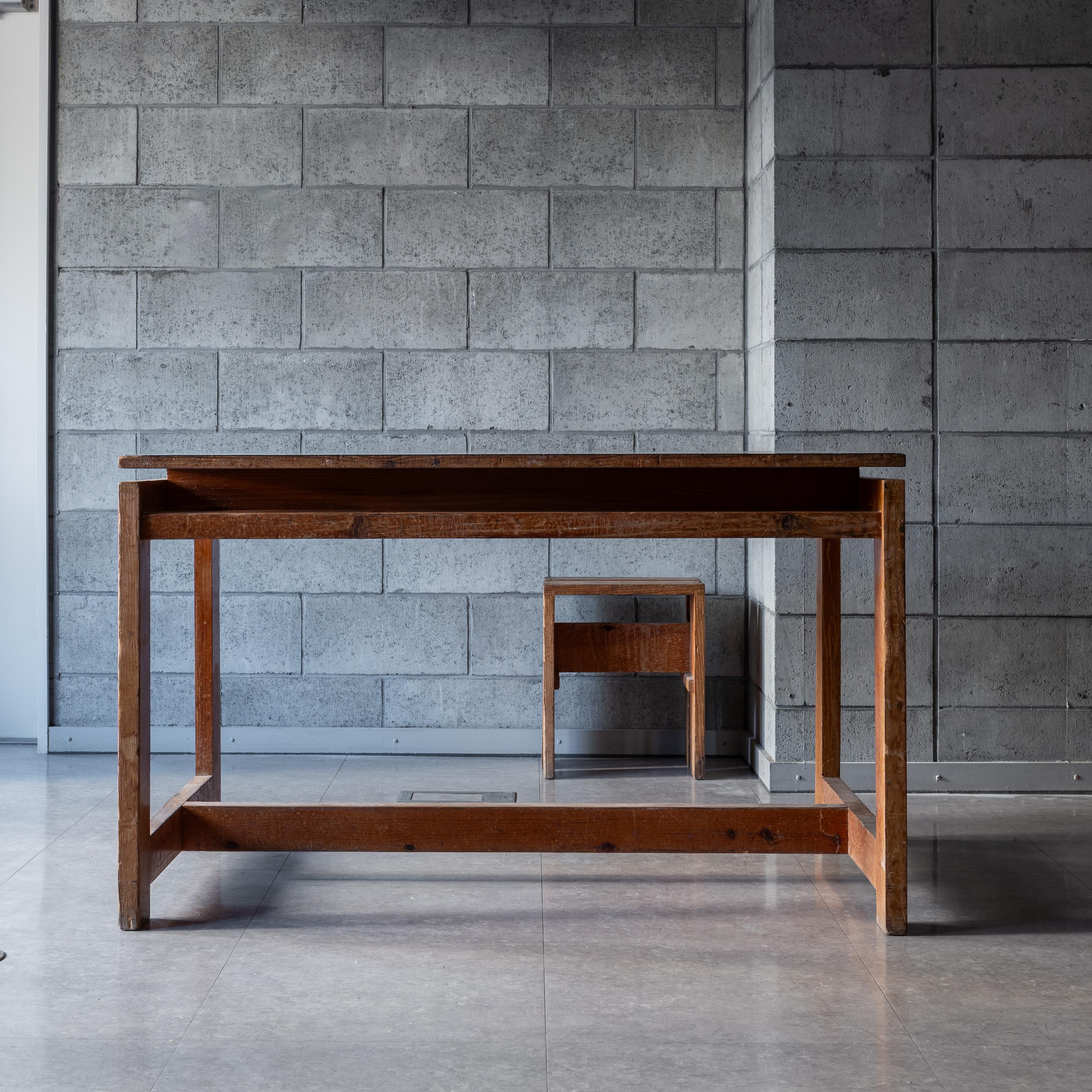 Escritorio de mesa vintage de la villa olímpica de Grenoble, 1968 Francés en venta