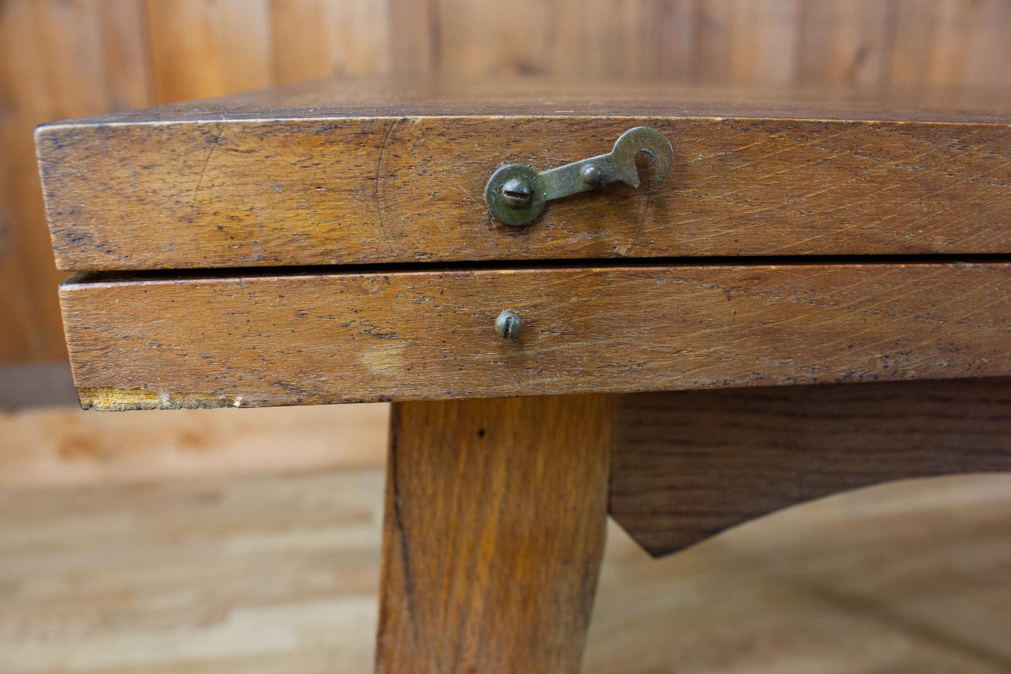 Table vintage en bois, vers 1960-1970  en vente 3