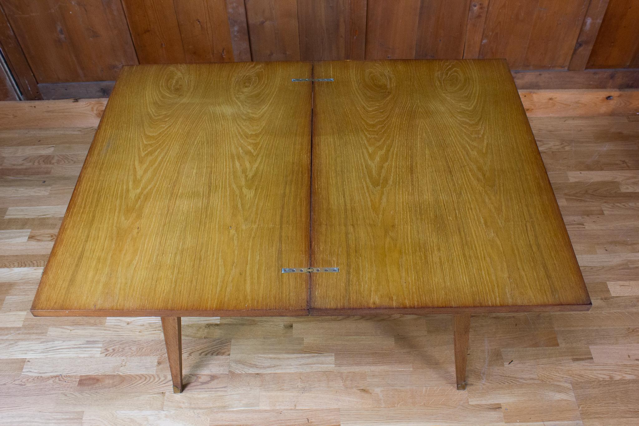 Table vintage en bois, vers 1960-1970  Bon état - En vente à Beuzevillette, FR