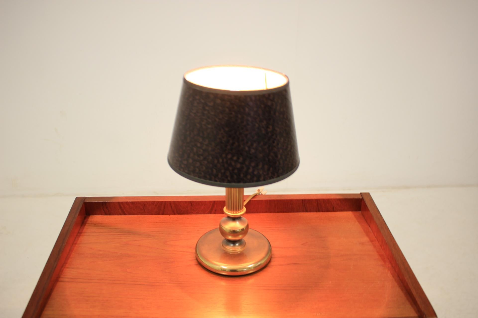 Fine XX secolo Lampada da tavolo vintage, 1975 in vendita