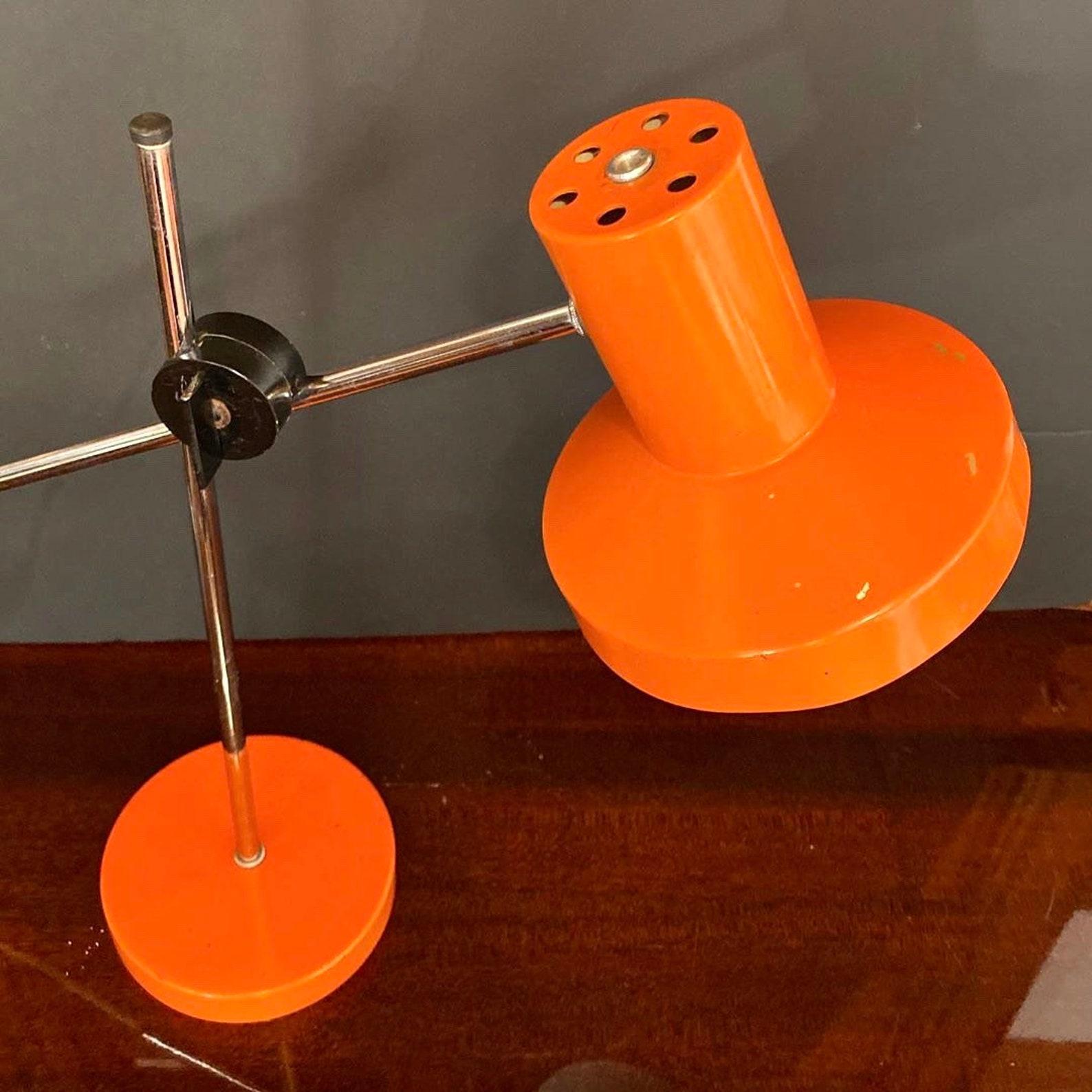 Lampe de bureau vintage orange style années 50 Bon état - En vente à Bastogne, BE