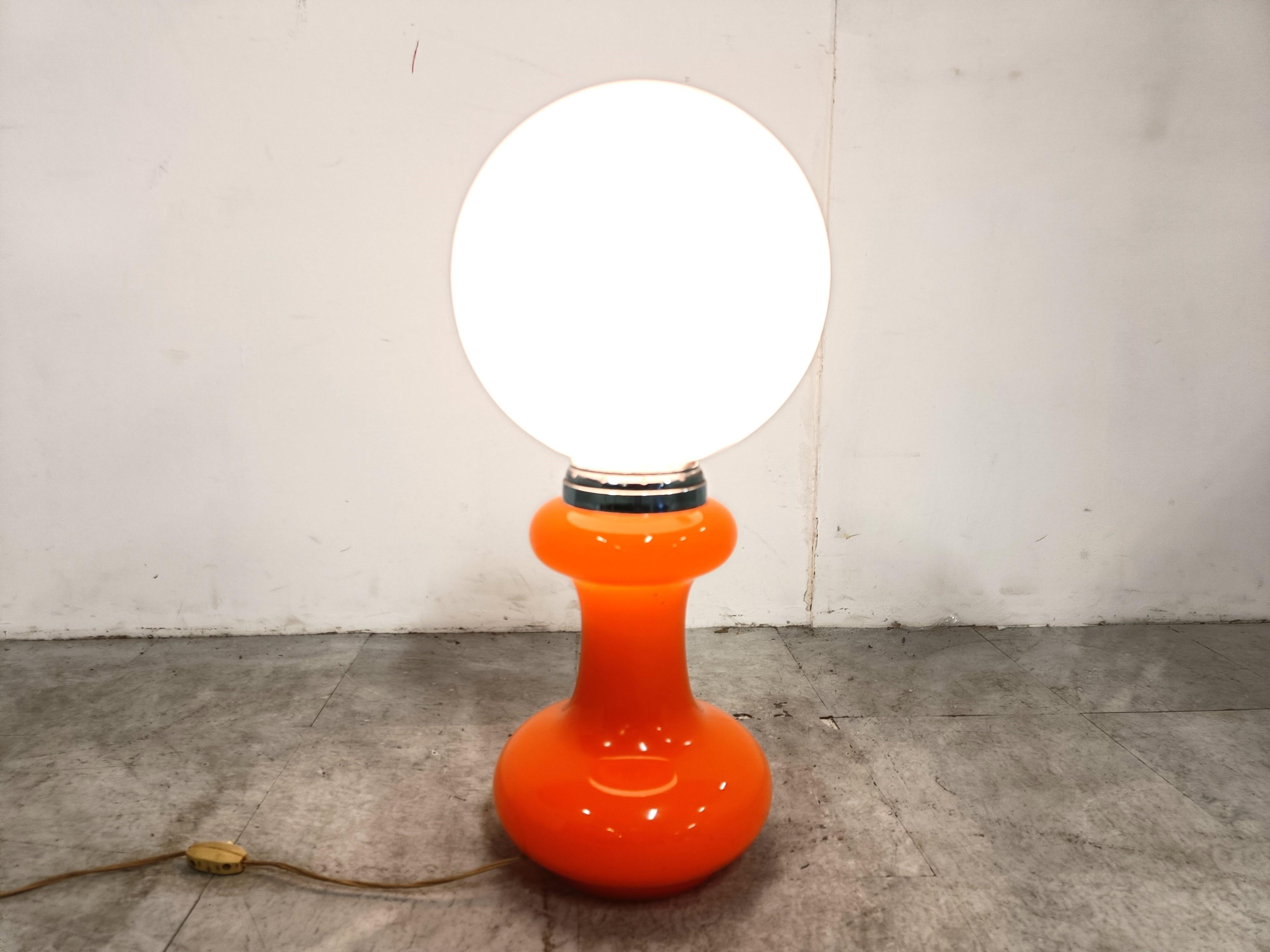 Vintage table lamp by Mazzega, 1960s For Sale 1