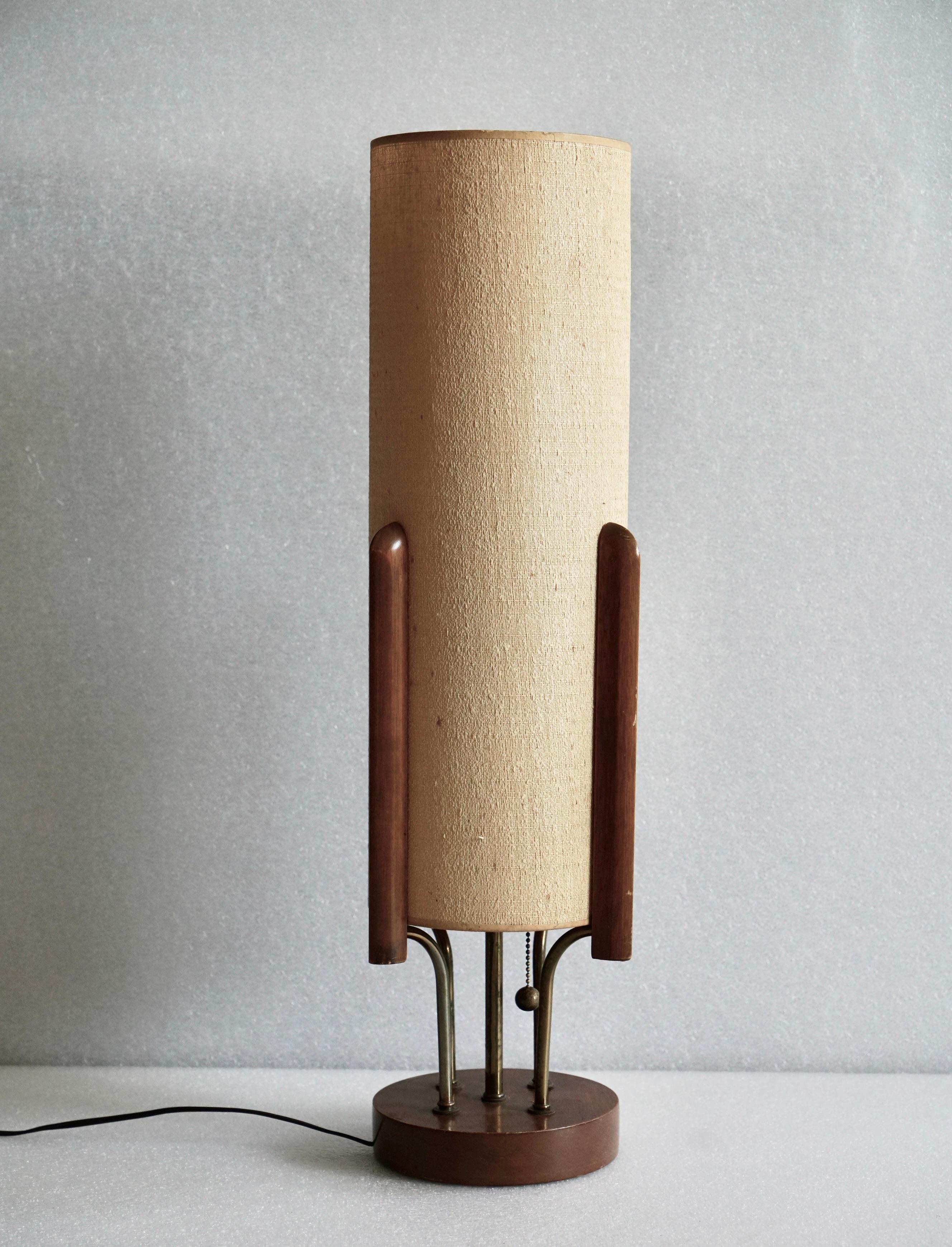 Mid-Century Modern Lampe à poser Vintage By par Modeline en vente