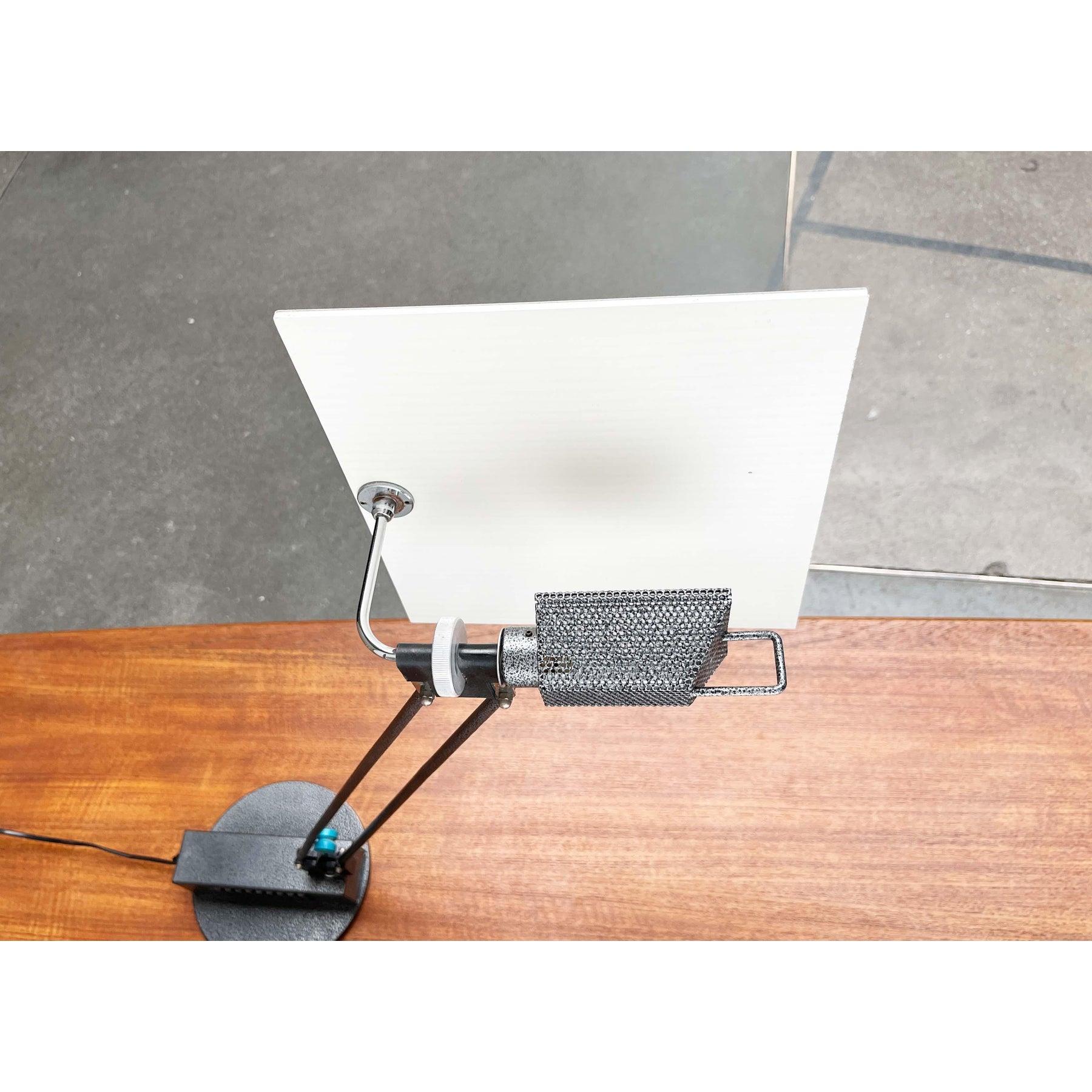 Lámpara de mesa vintage de Sacha Ketoff para Aluminor, Francia, años 80 Francés en venta