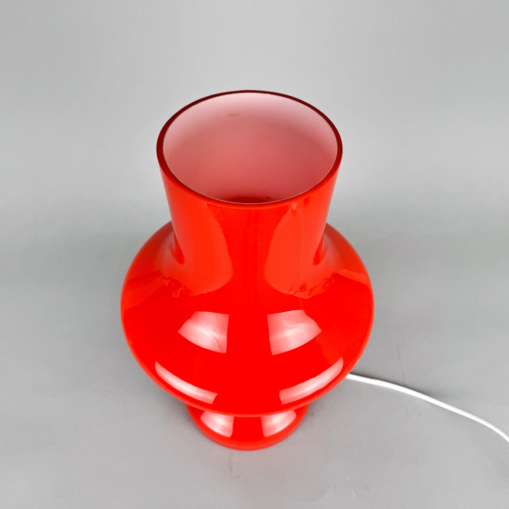 Vintage Table Lamp by Stefan Tabery for OPP Jihlava, Czechoslovakia, 1970's In Good Condition For Sale In Praha, CZ