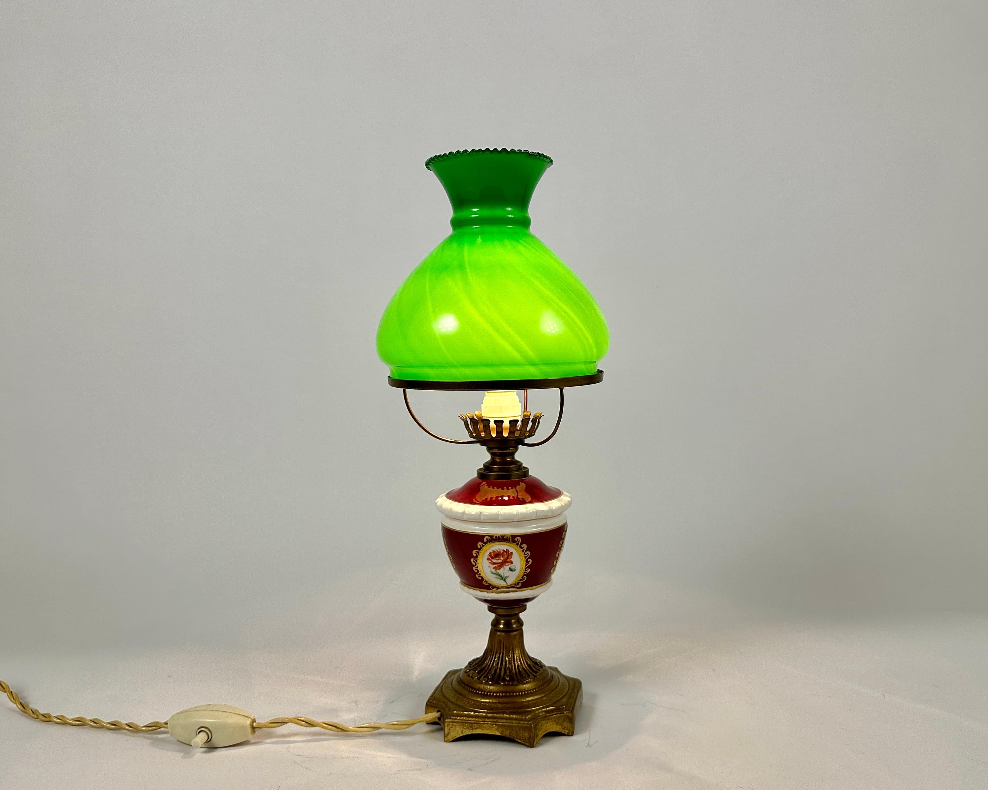 Lámpara de Sobremesa Vintage Farmhouse Pantalla Verde Iluminación de Bibliotecas en Excelente estado para la venta en Bastogne, BE