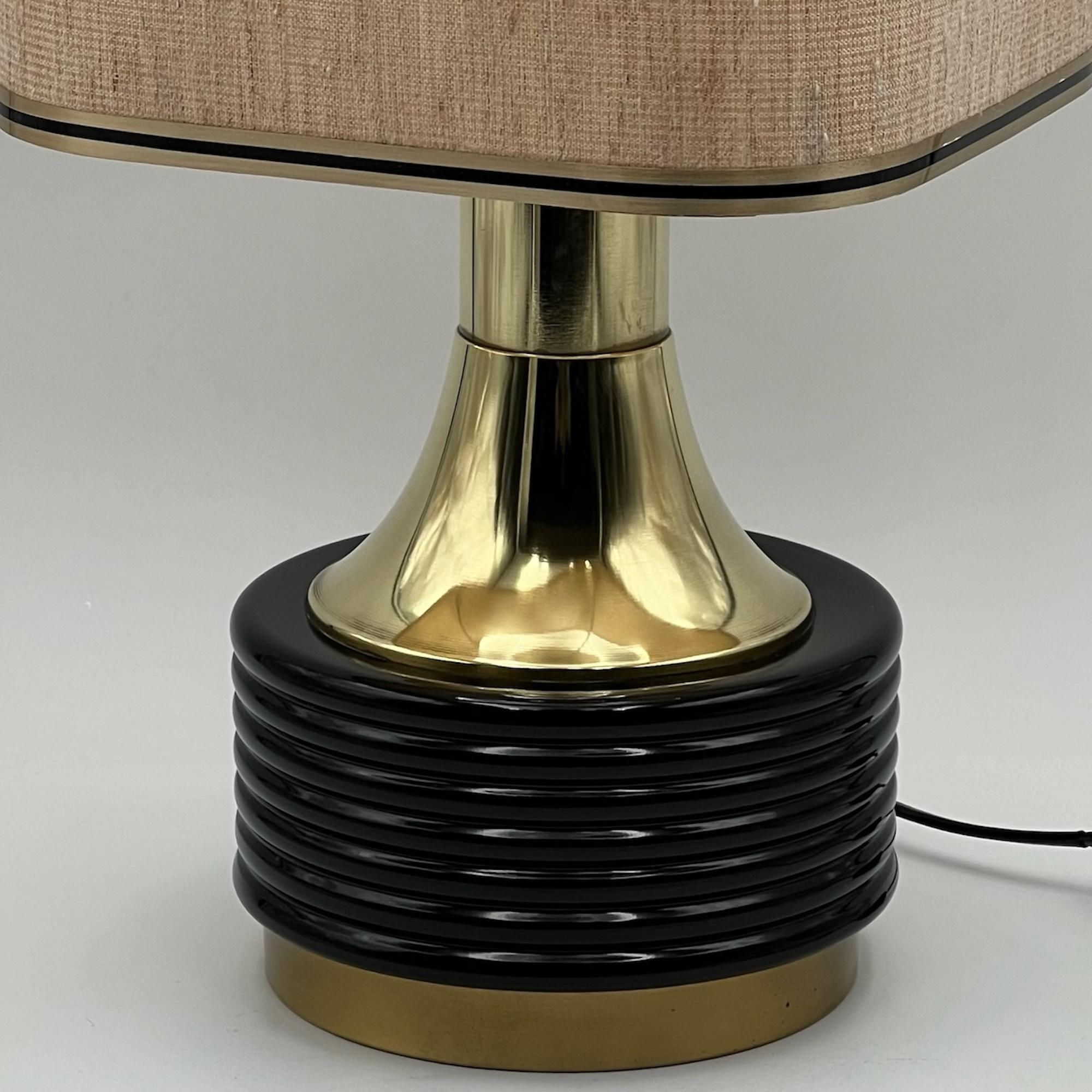 Vintage Table Lamp in Brass and Metal Made in Italy, 1960s 4