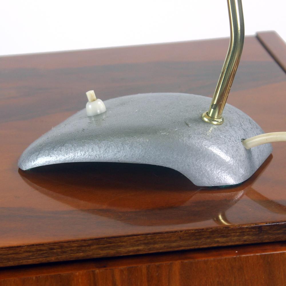 Lámpara de mesa vintage de latón, Checoslovaquia Años 50 en venta 1