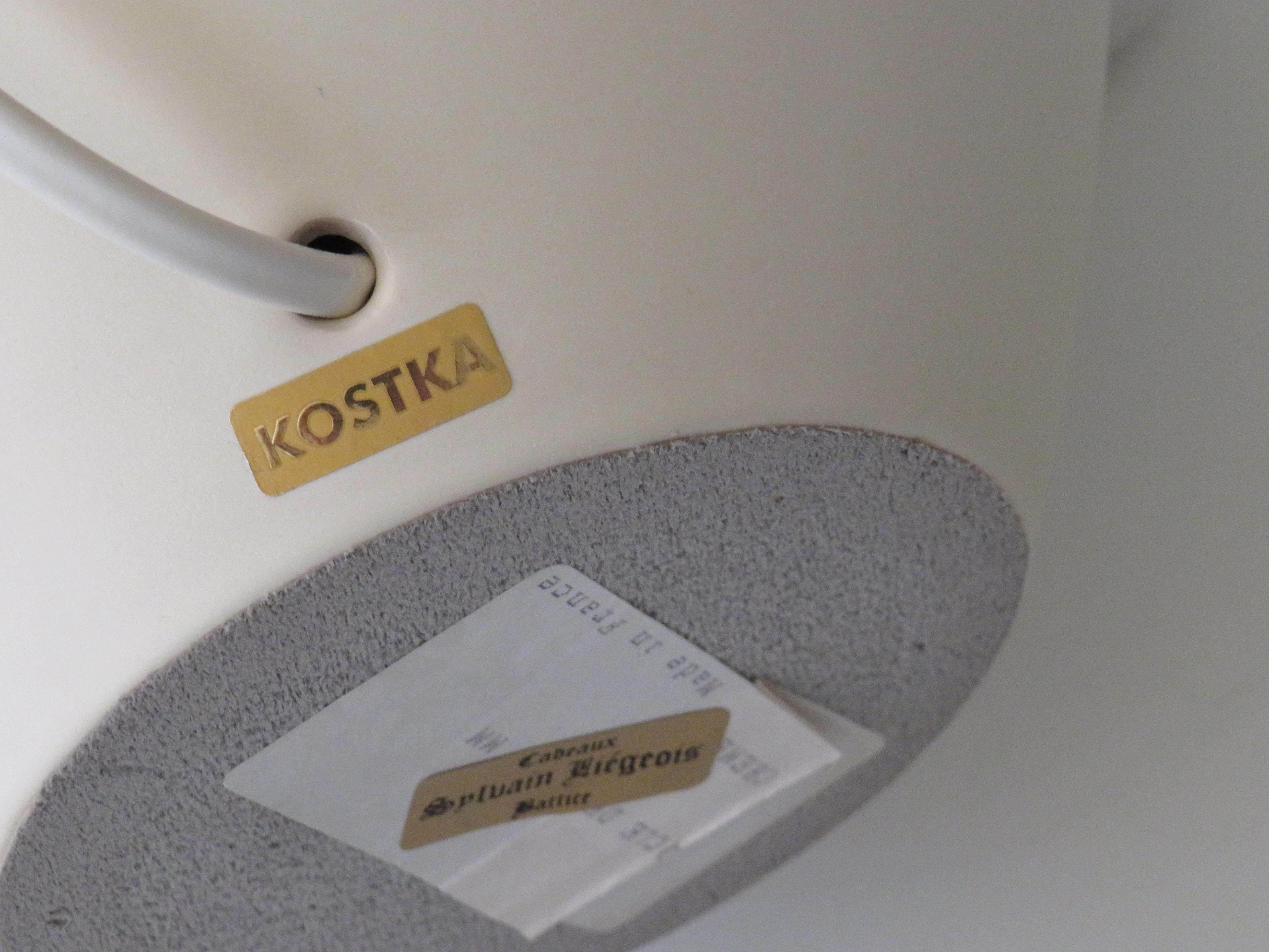 Lampe de bureau vintage Kostka en céramique crème avec un nouvel abat-jour personnalisé en vente 2