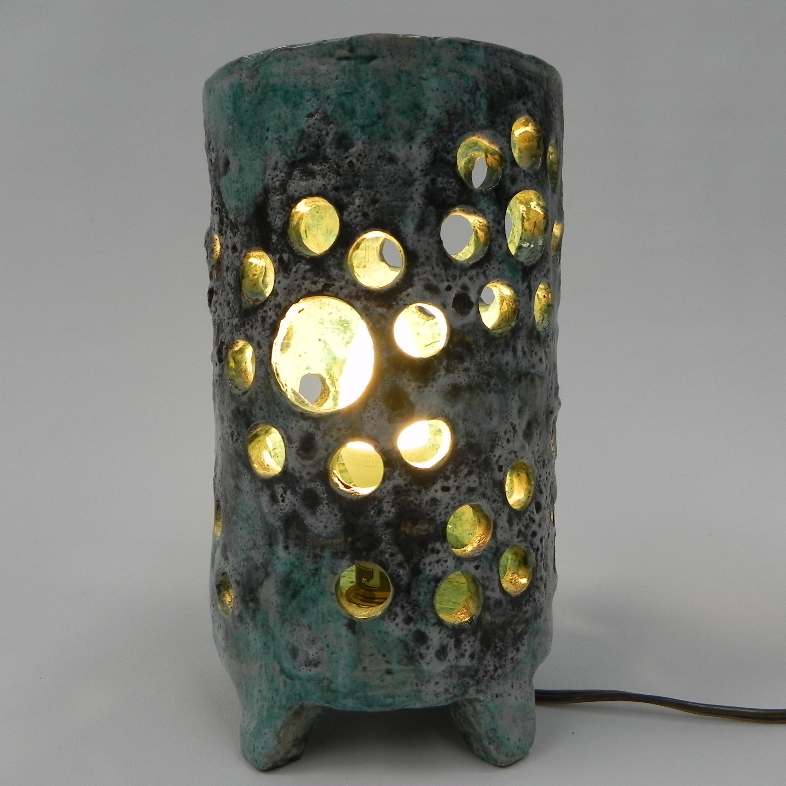 Vintage-Tischlampe, Lava-Keramik im Angebot 10