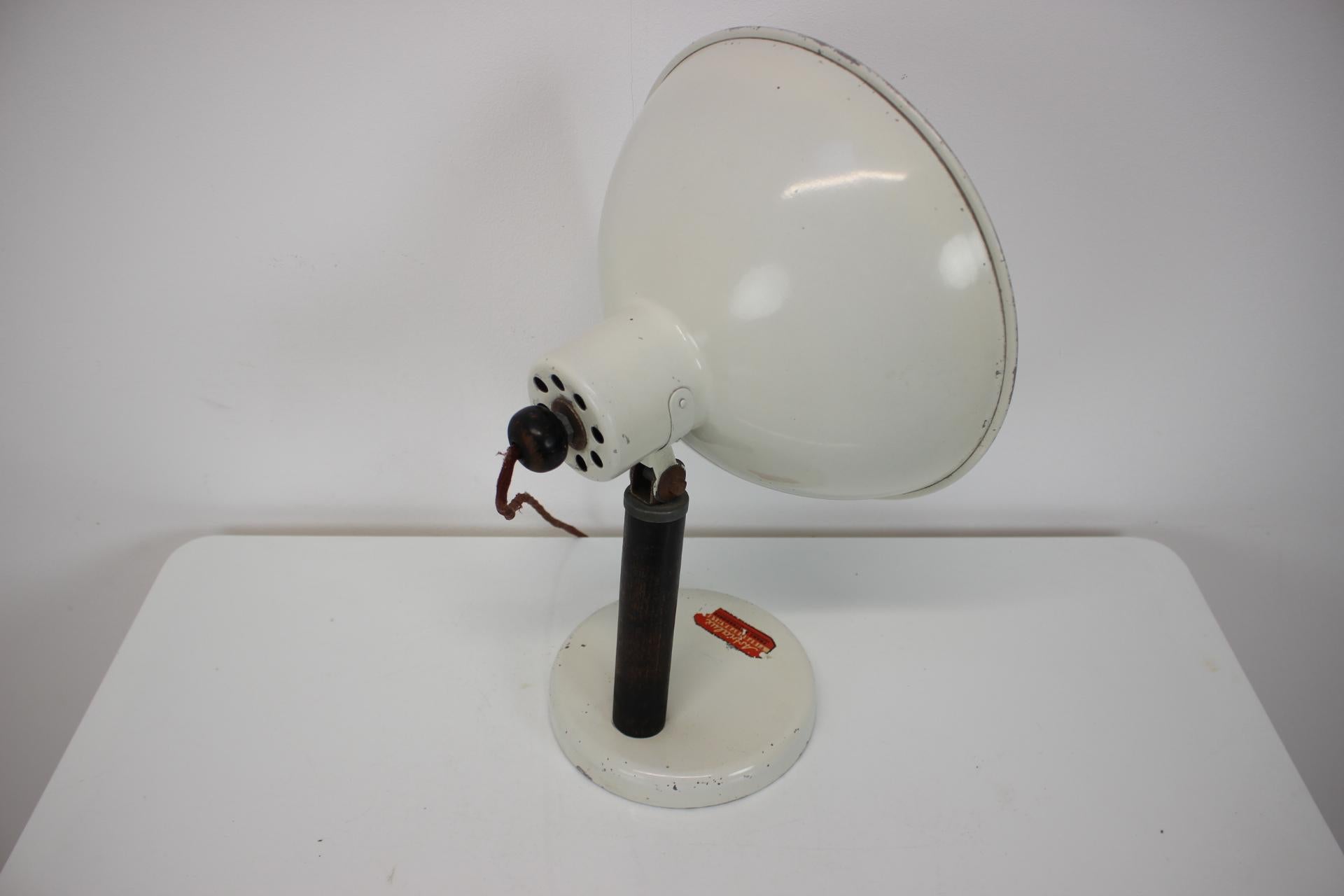 XX secolo Lampada da tavolo vintage, lampada medica di Astralux, anni '60 in vendita