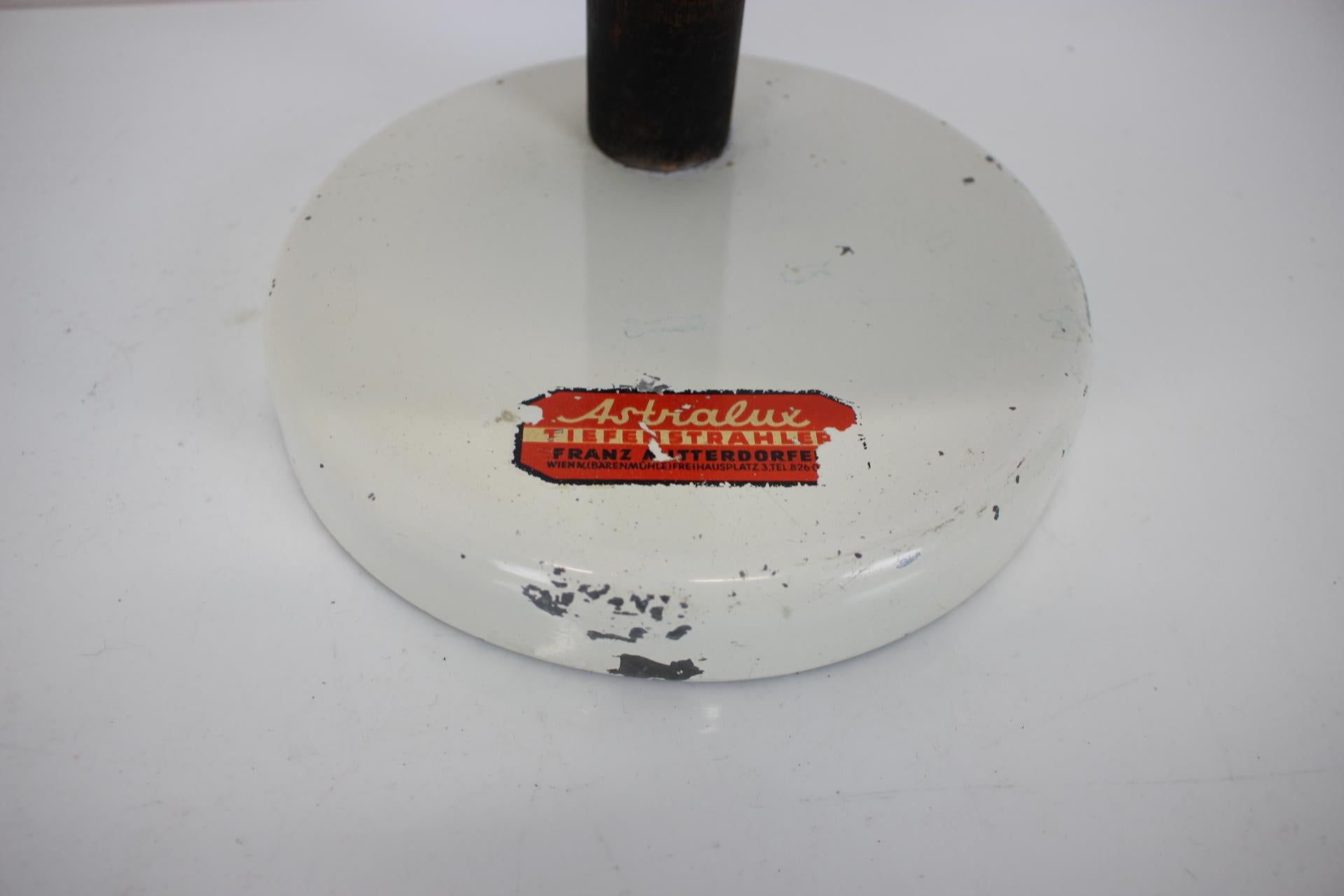 Lampada da tavolo vintage, lampada medica di Astralux, anni '60 in vendita 2