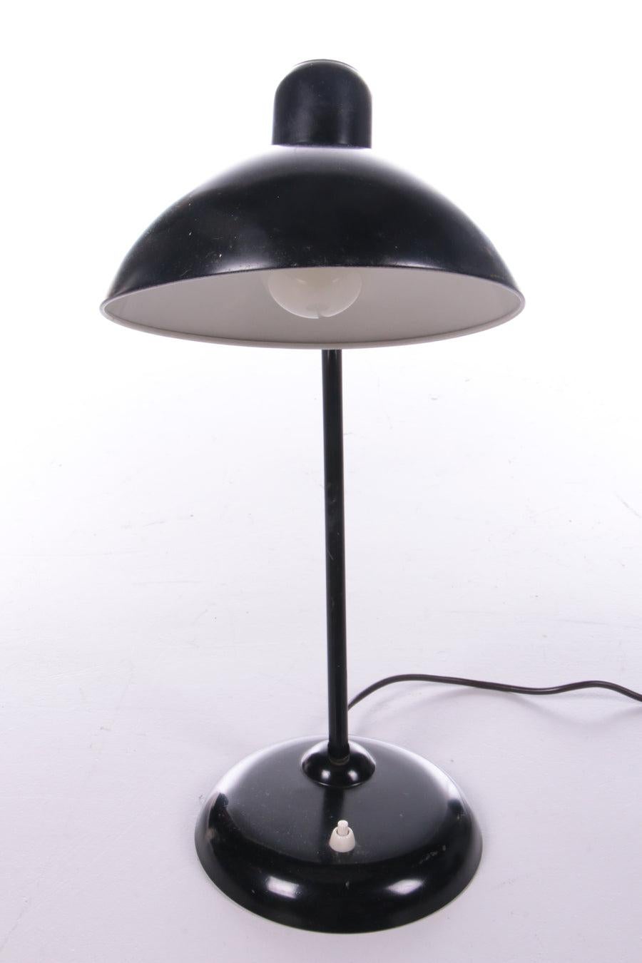 Allemand Lampe de bureau vintage modèle 6556 par Christian Dell, fabriquée par Kaiser en vente