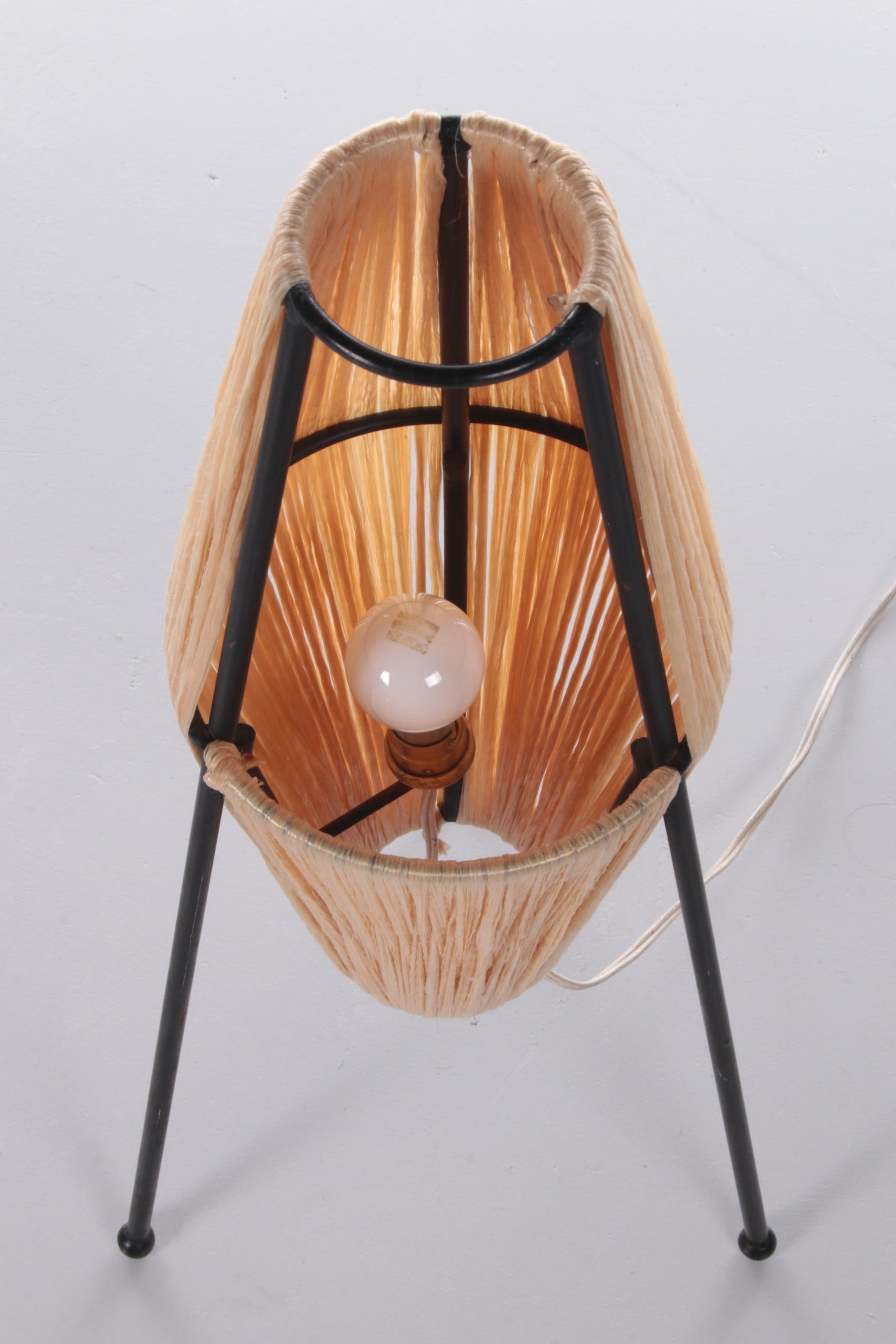 Milieu du XXe siècle Lampe de bureau vintage avec sisal sur tripode, 1960 en vente