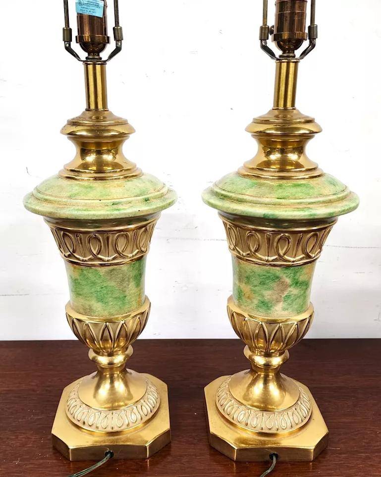 Pareja de lámparas de mesa vintage de latón en venta 1