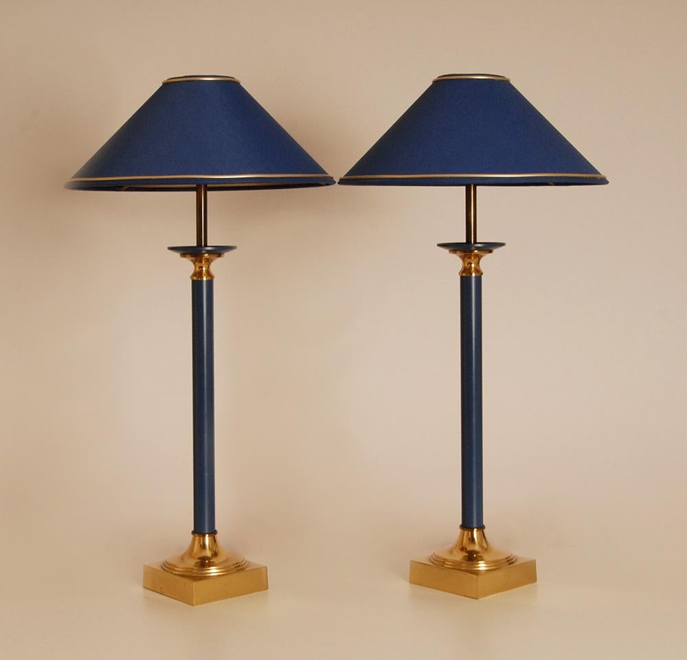 Lampade da tavolo vintage Oro e blu Lampade moderne italiane in ottone anni '70 una coppia In condizioni buone in vendita a Wommelgem, VAN