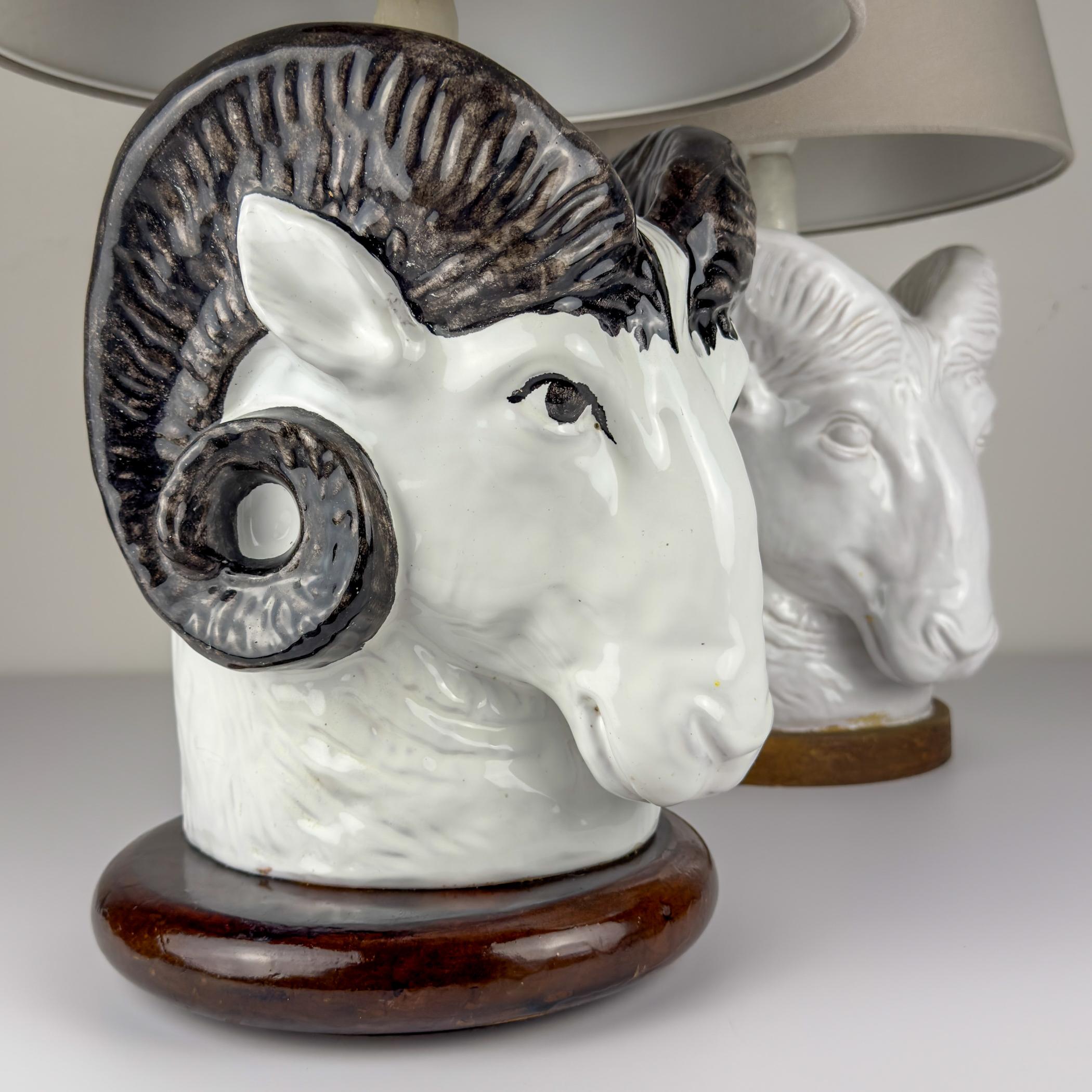 Lampes de table vintage Ram Head, Italie 1970 Lot de 2 Bon état - En vente à Miklavž Pri Taboru, SI