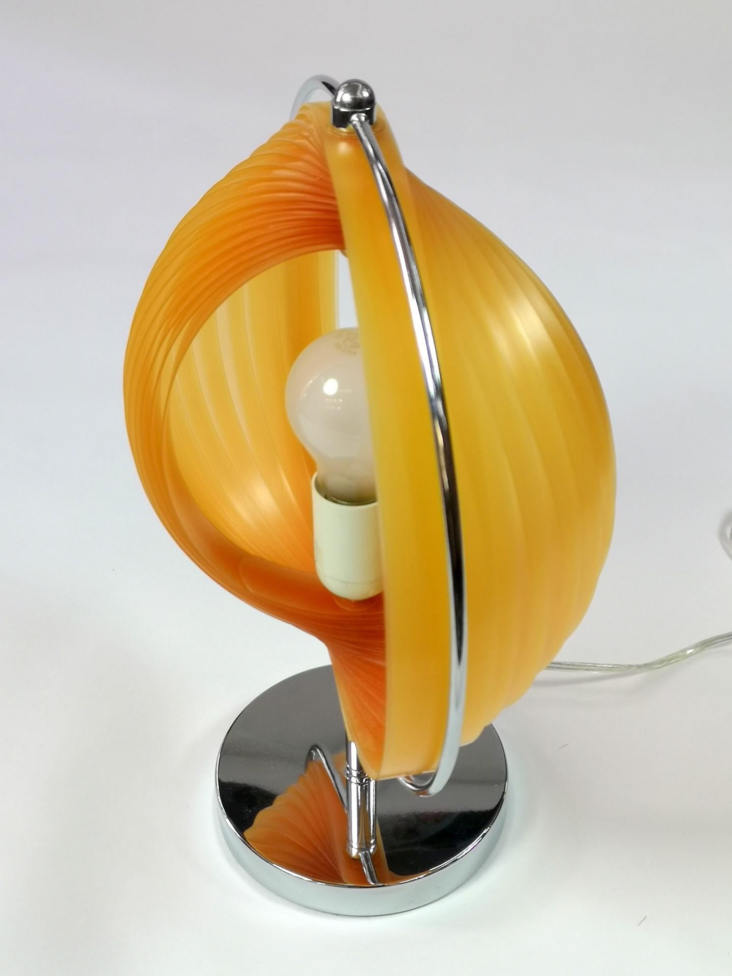 kare moon lamp