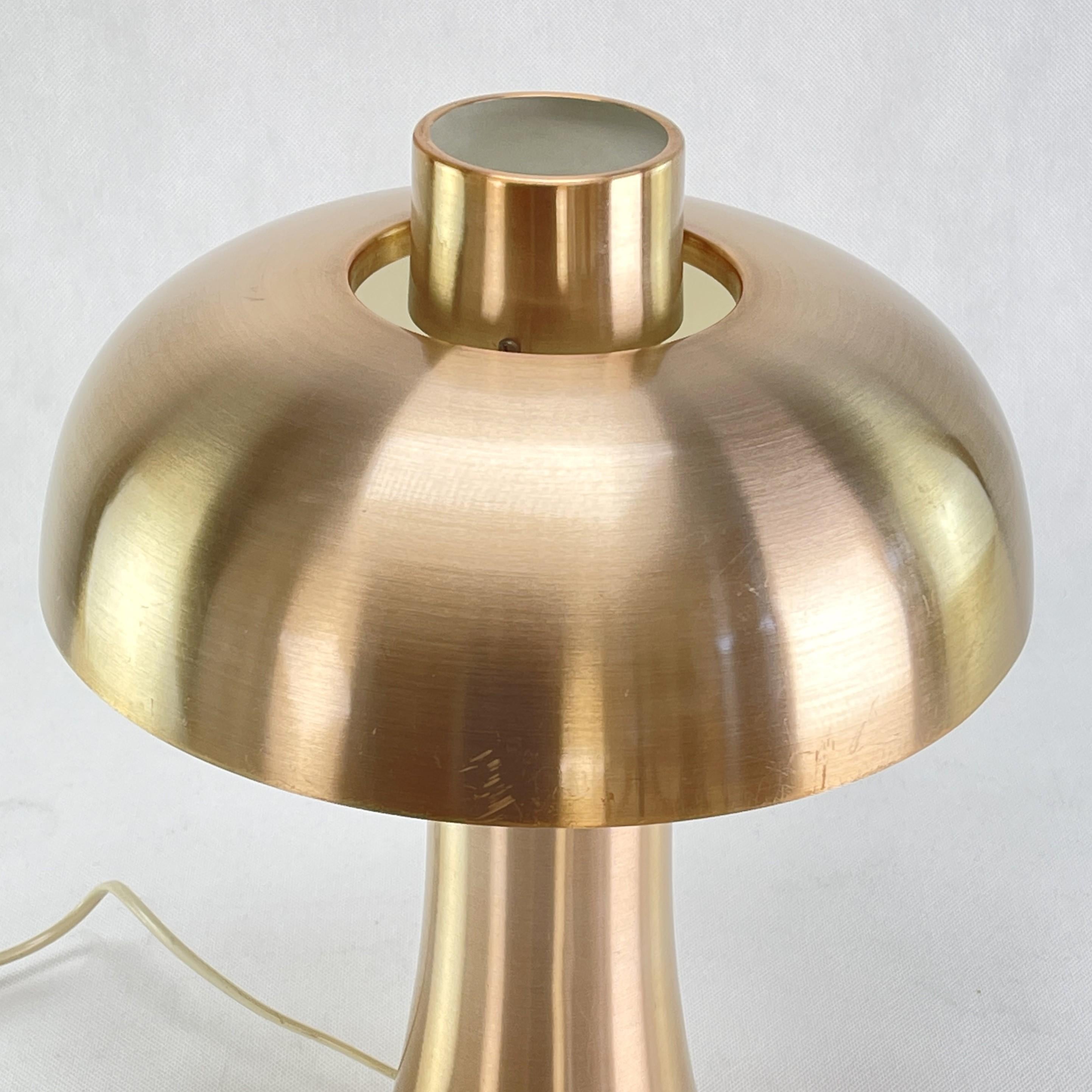 Européen  Lampe champignon, cuivrée par DORIA, 1970 en vente