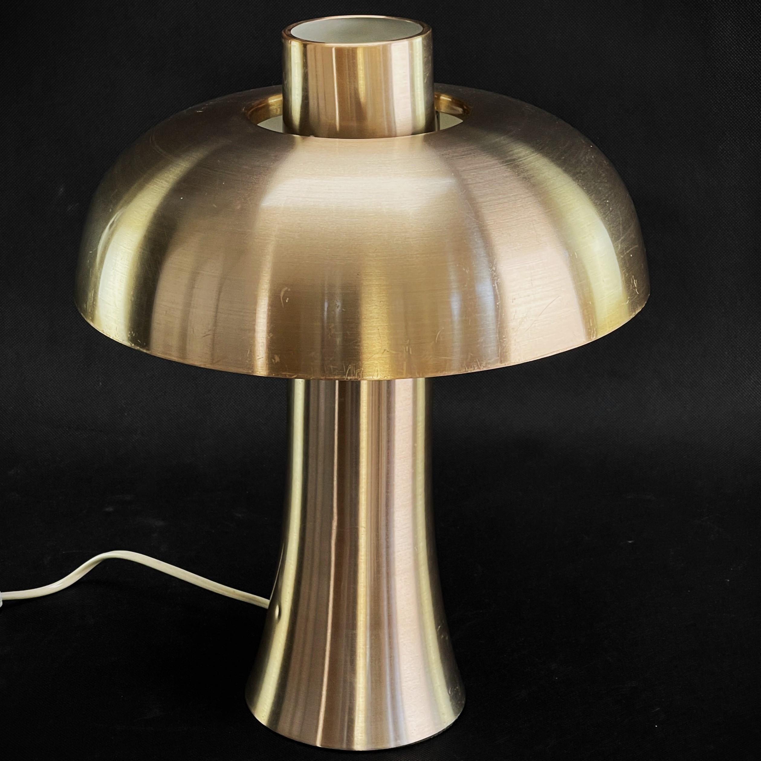 Table Mushroom Lamp, Copper-Coloured by DORIA, 1970s In Good Condition For Sale In Bingen am Rhein, RP