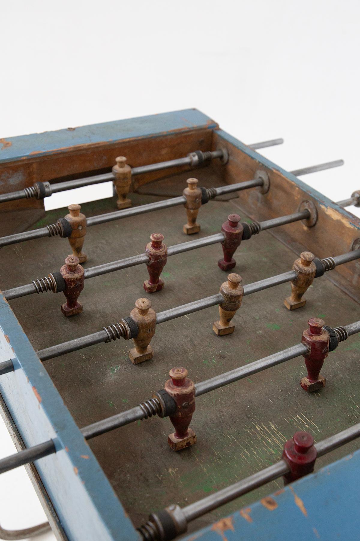 Italian Vintage Table Soccer With Three Knobs In Good Condition For Sale In Milano, IT