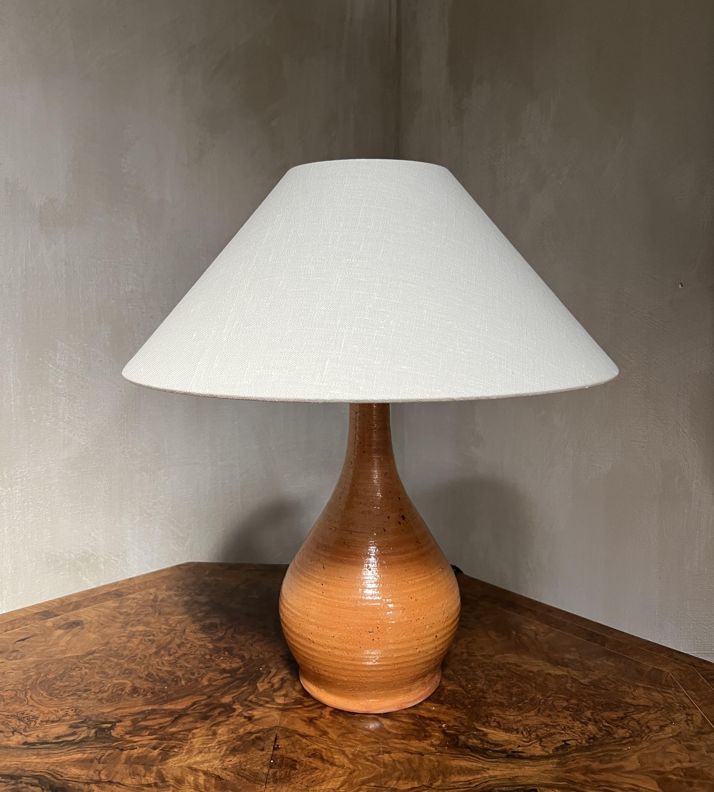 Vintage-Tischlampe aus Keramik in Orange (Französisch) im Angebot