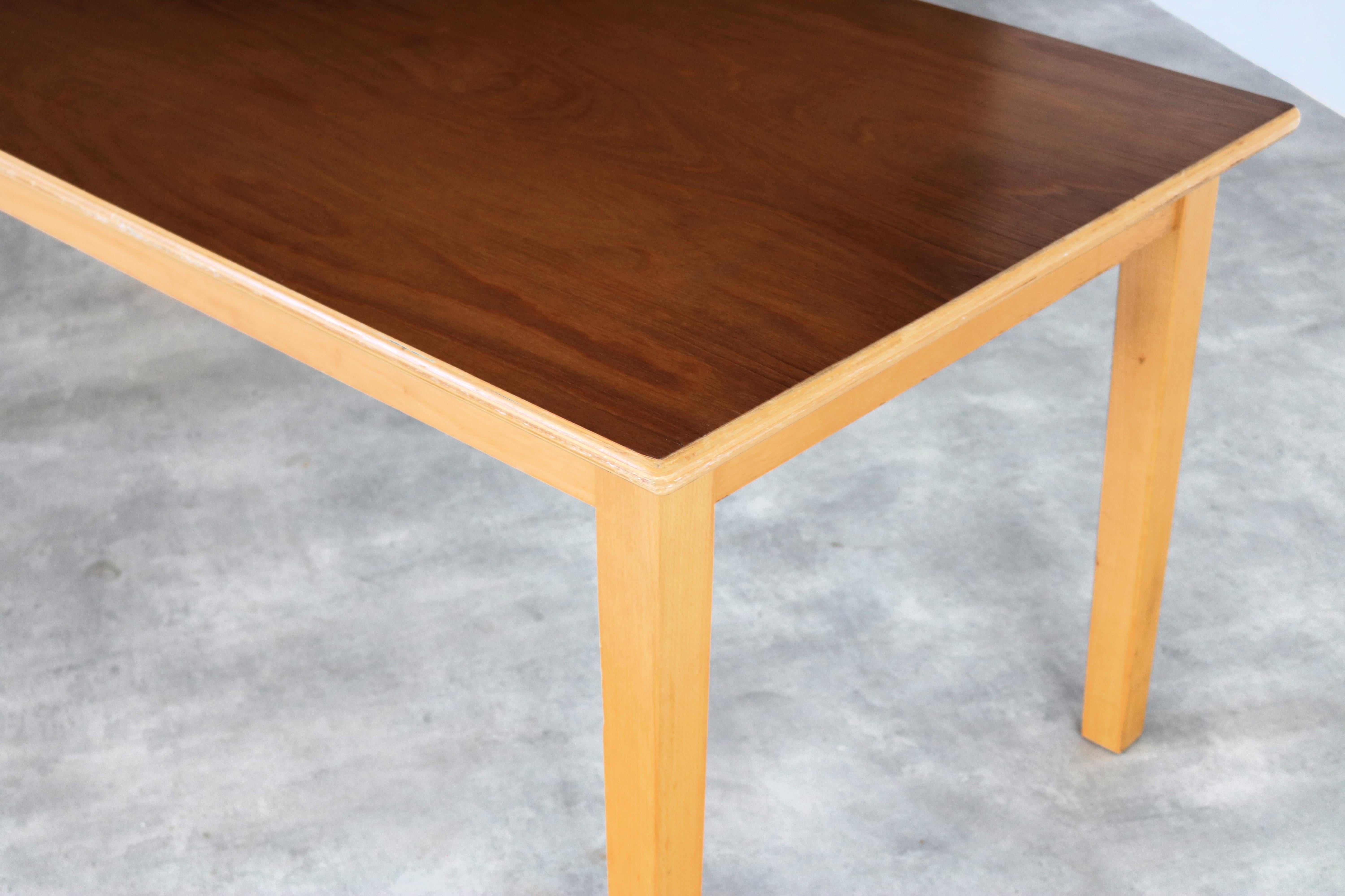 alte Tische  Arbeitstisch  Schultisch  Schwedisch  70s (Holz)