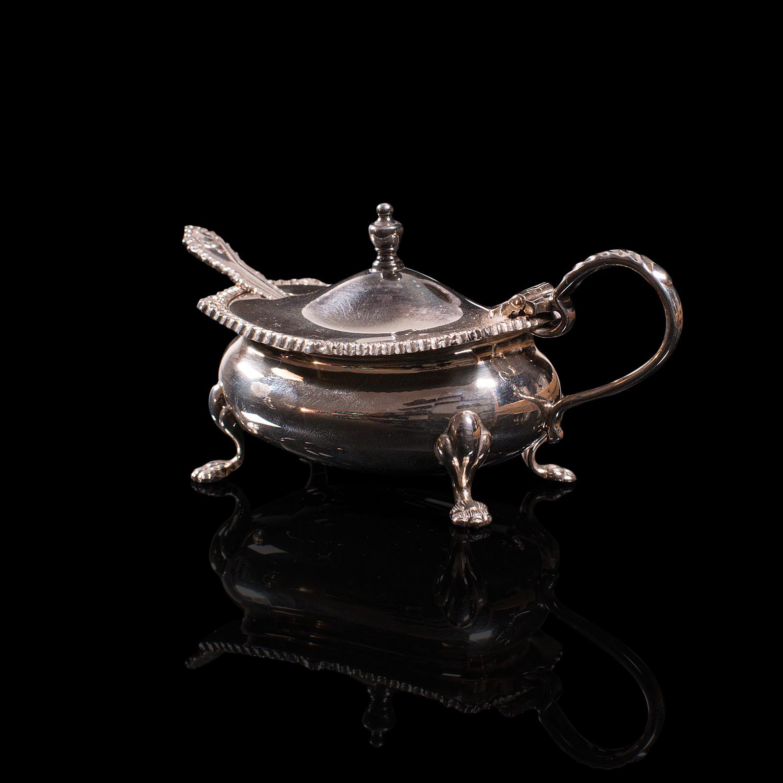 British Vintage Tableware Set, English, Silver Plate, Mustard Pot, Pepperette, Mid 20thC For Sale