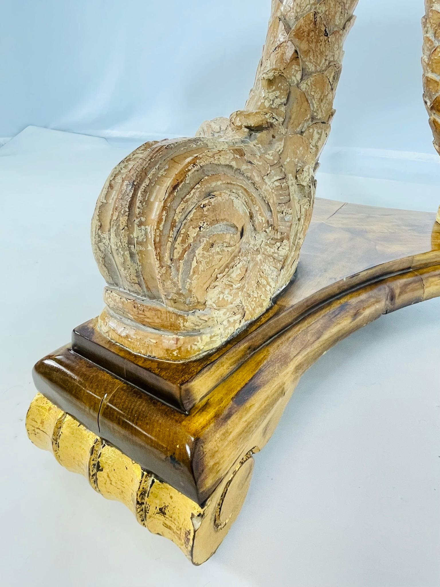 Table tabouret vintage avec motif de dauphin et touches dorées en vente 3