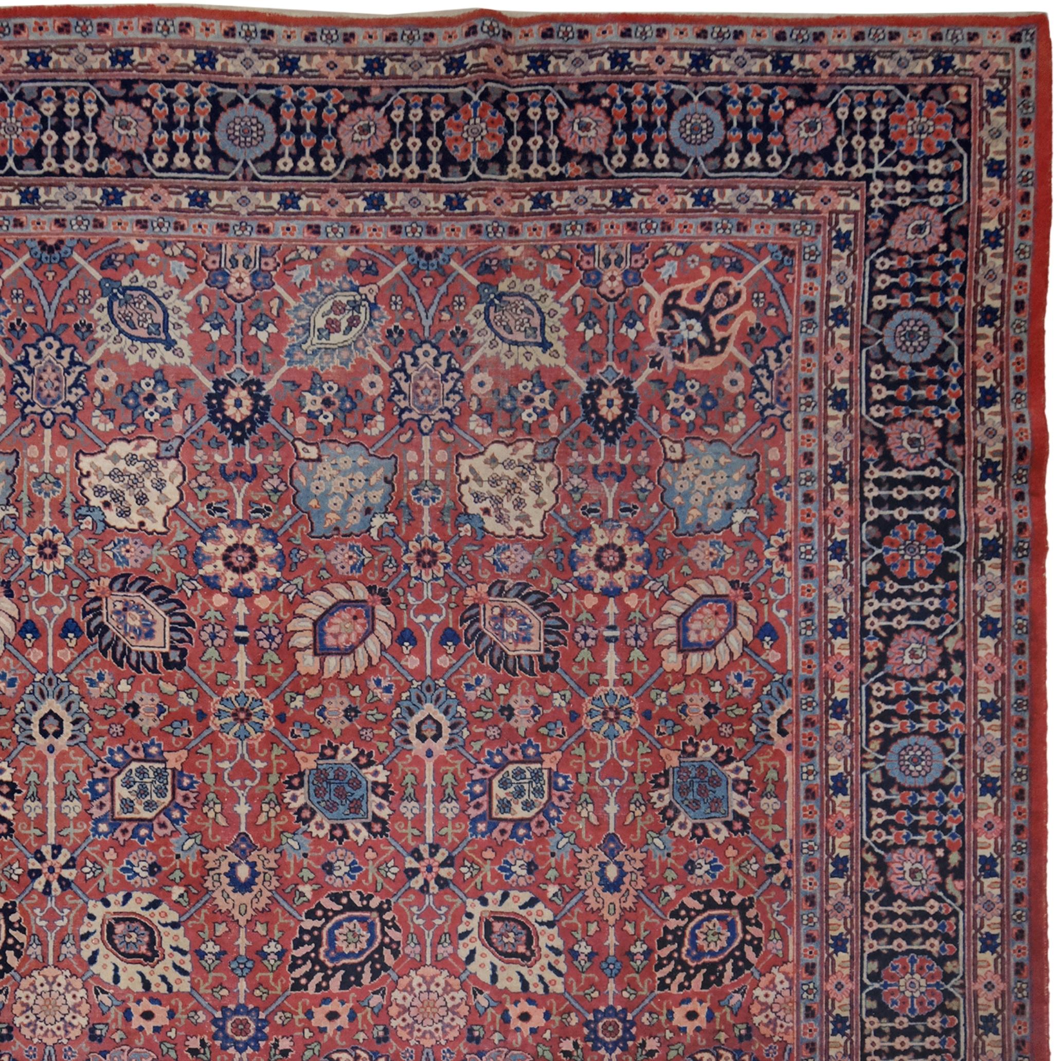 Hand-Woven Vintage Tabriz Carpet - Early 20th Century Tabriz Carpet For Sale