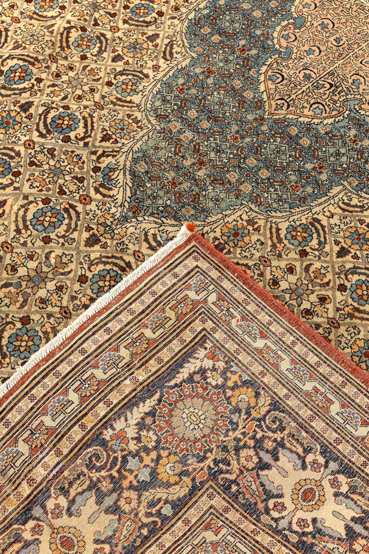 Vintage Tabriz Carpet in Soft Blue and Ivory In Excellent Condition For Sale In Barueri, SP, BR