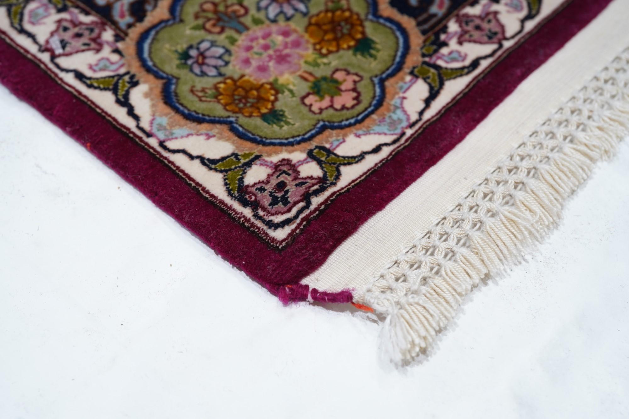 Persiano Tappeto persiano Tabriz Wool & Wilk estremamente fine, 3'4'' x 5'3'' in vendita
