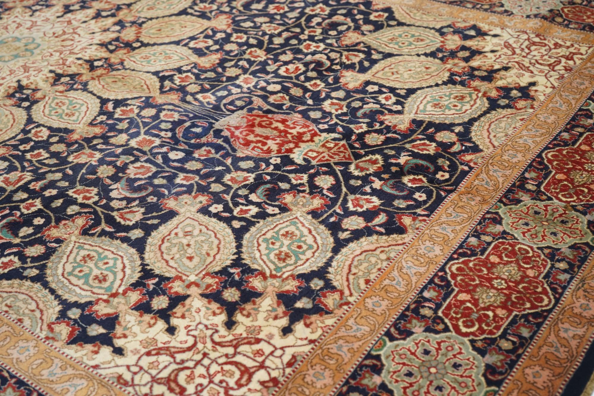 Metà XX secolo Tappeto Tabriz persiano d'epoca 6'7'' x 10'1'' in vendita