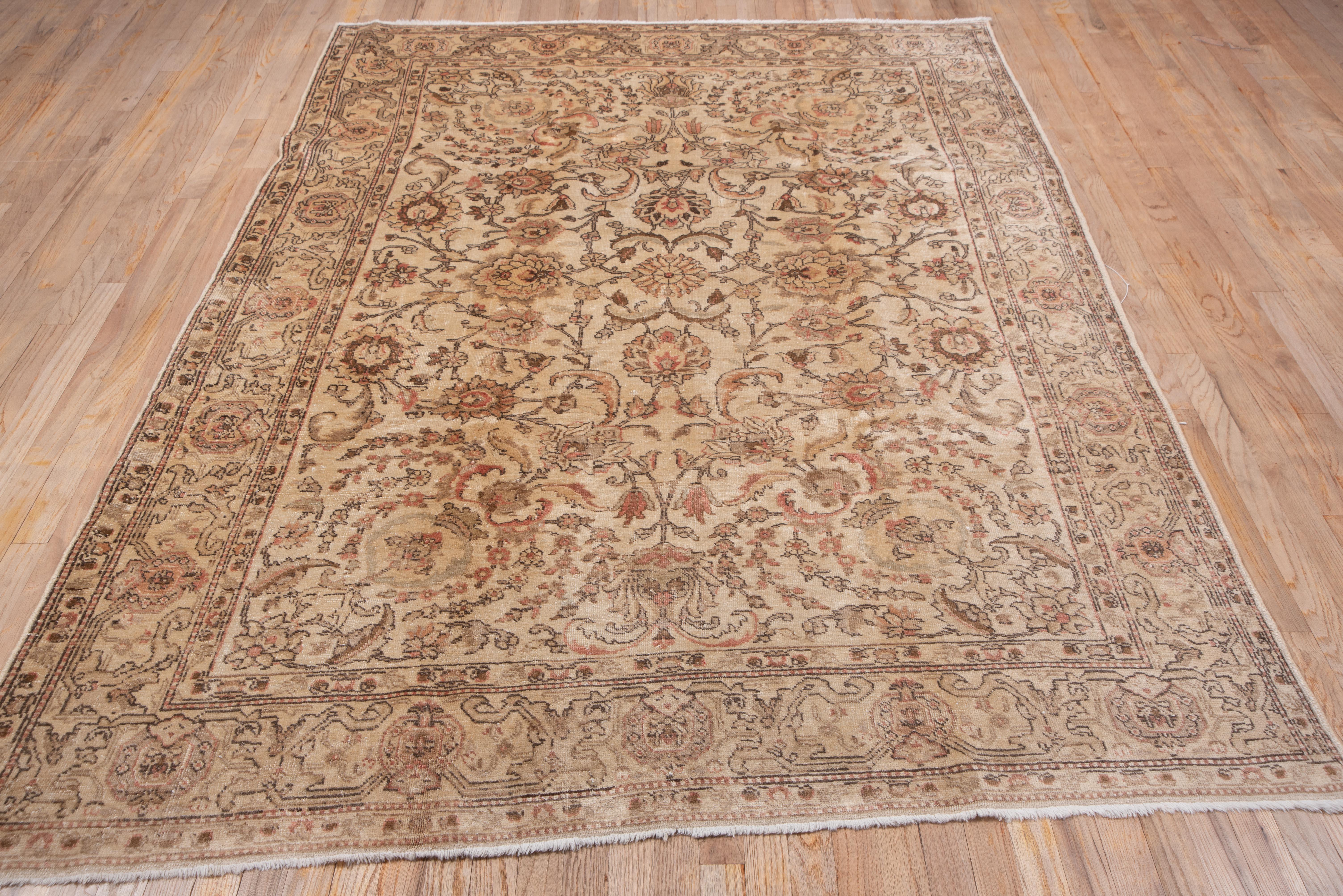 Tappeto Tabriz d'epoca con motivo floreale a trifoglio in vendita 1