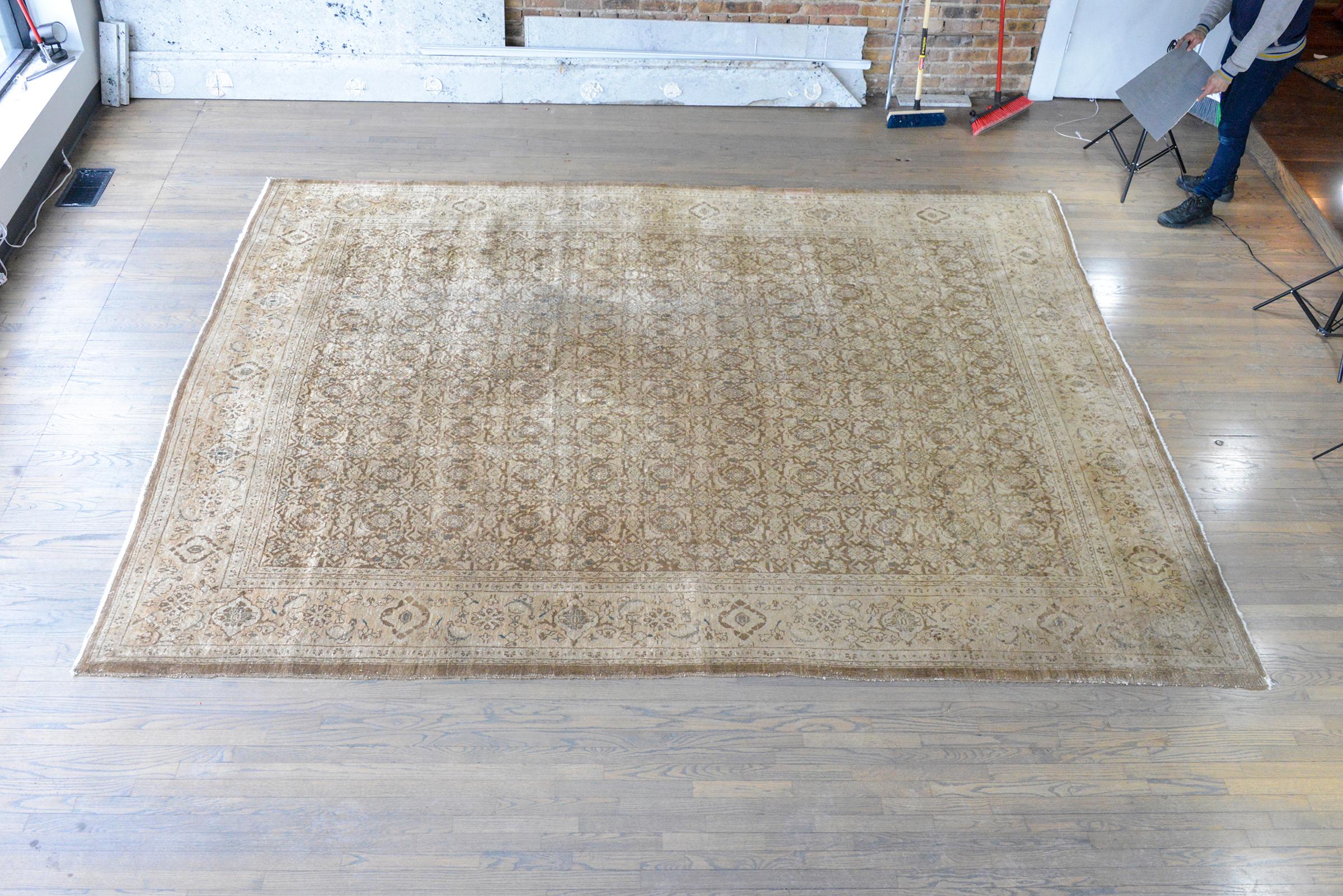 Vintage Tabriz Rug For Sale 3