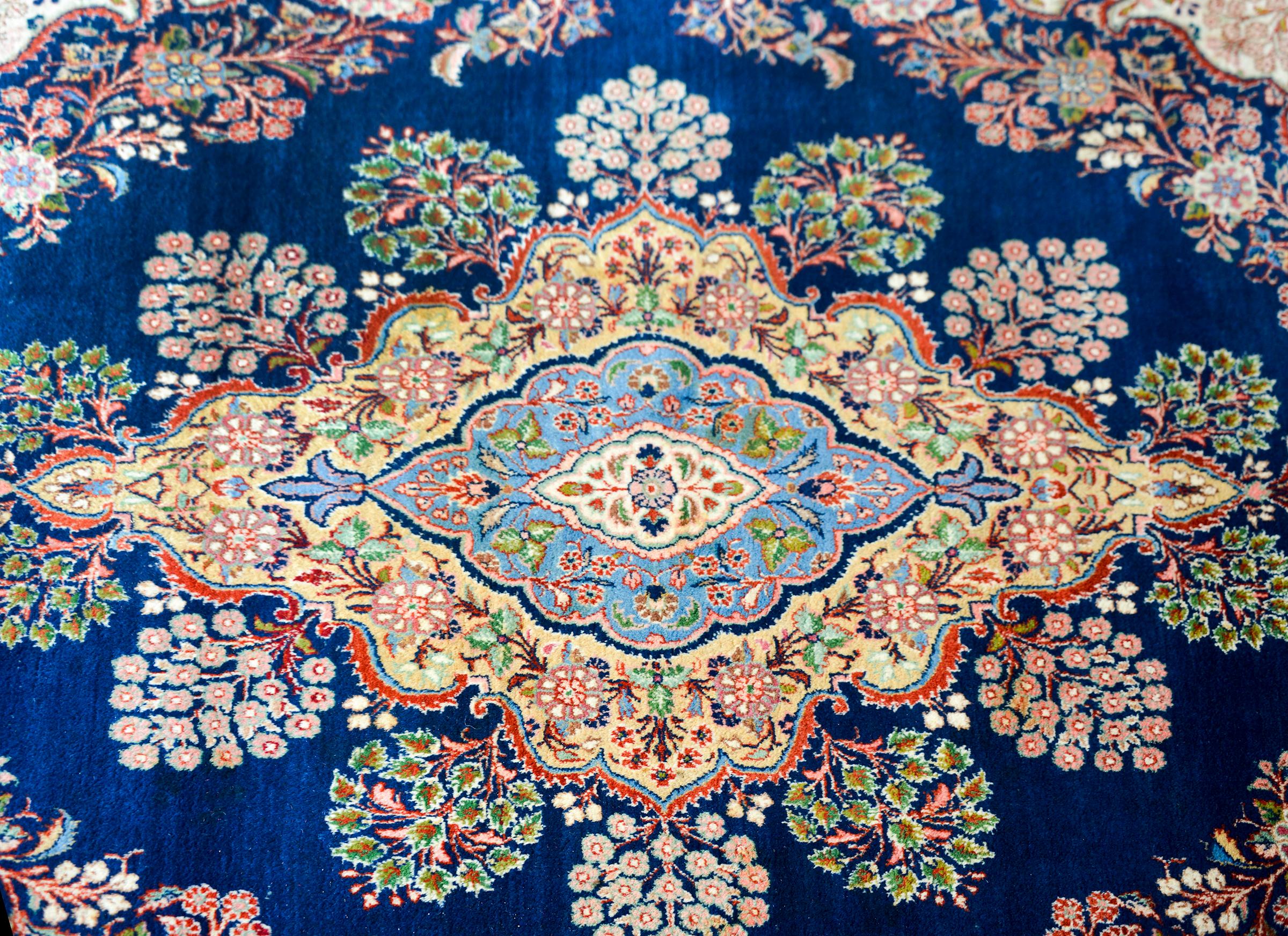Tabriz-Teppich aus Täbris (Persisch) im Angebot