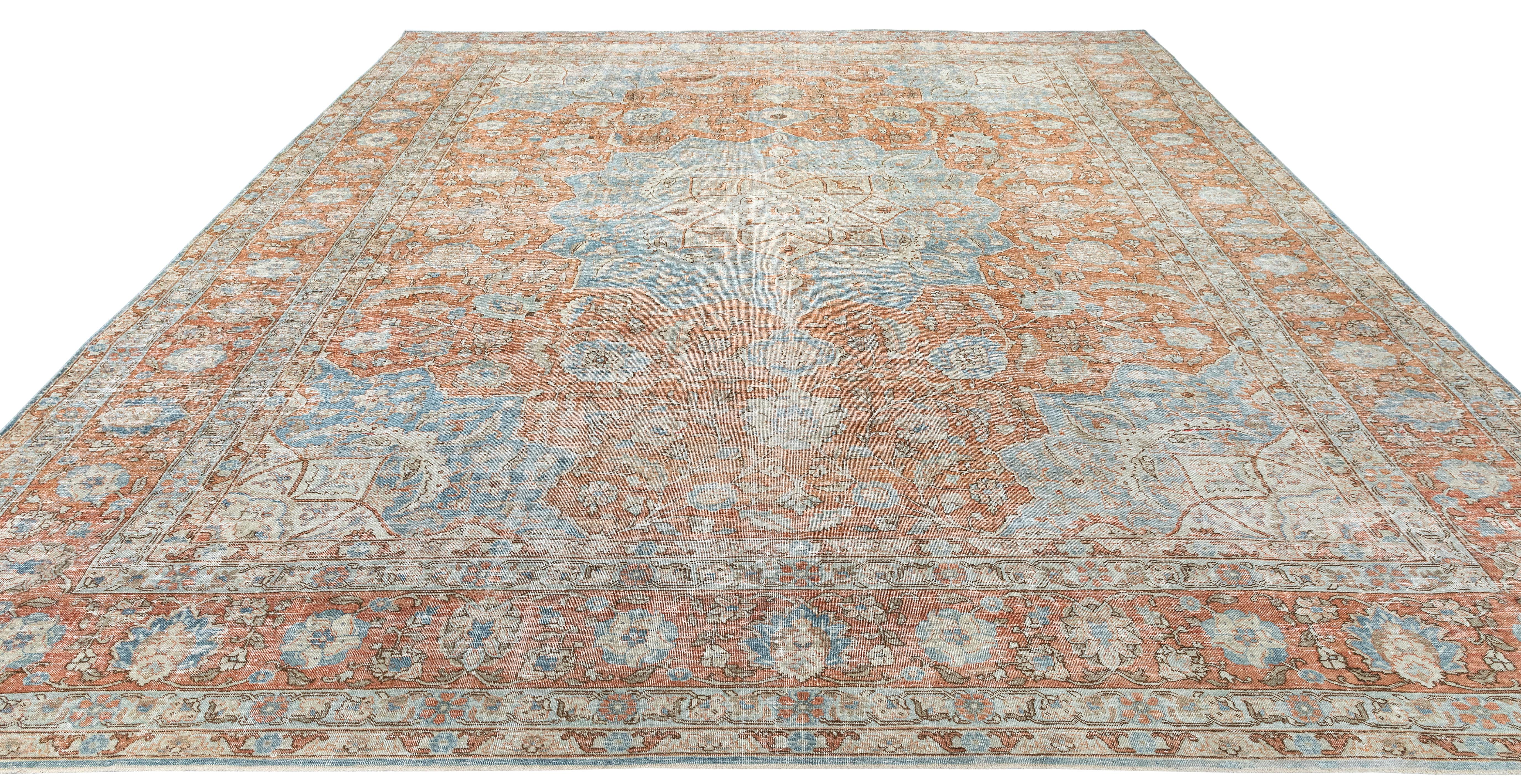Tapis Tabriz vintage  Laine nouée à la main  Rouille et bleu  Milieu du 20e siècle en vente 1