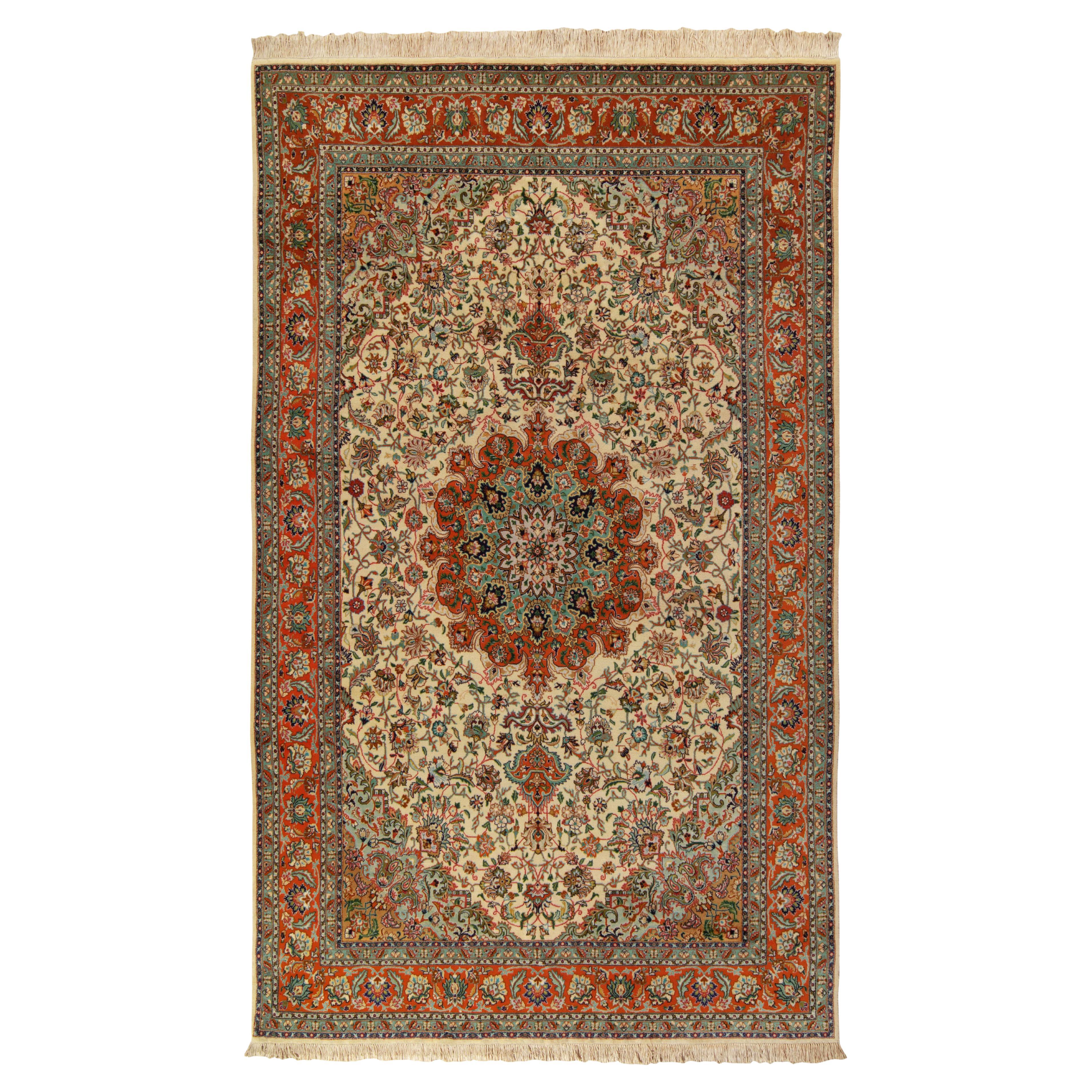 Tabriz-Teppich in Beige, Blau und Grün mit Medaillonmuster von Teppich & Kelim