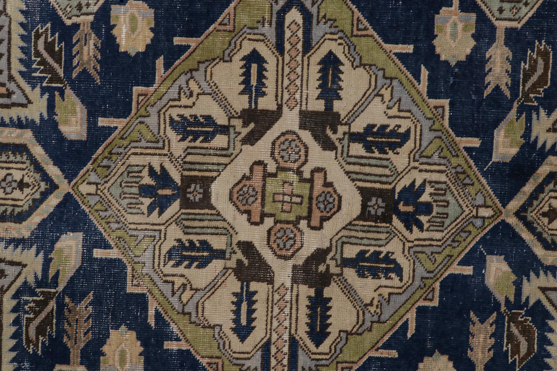 Geometrischer Teppich in Beige-Braun und Blau von Rug & Kilim, Vintage Tabriz (Ende des 20. Jahrhunderts) im Angebot