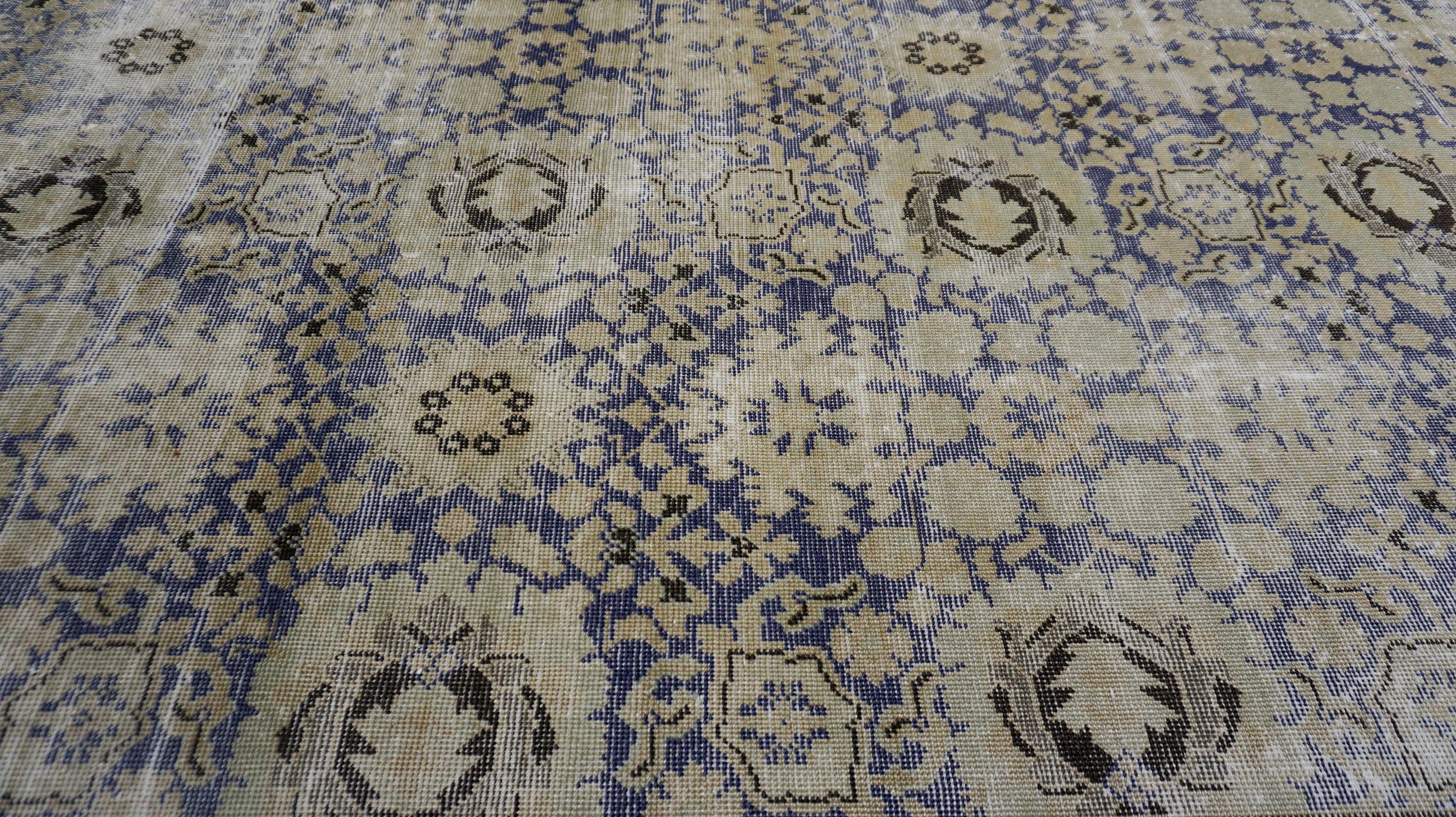 Vintage Tabriz Tan und lila Distressed Wolle Teppich 9'2''x13' (Handgeknüpft) im Angebot