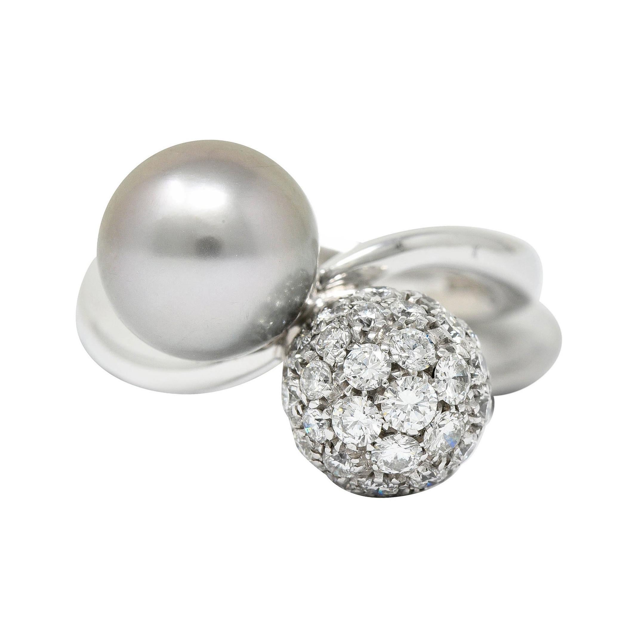 18 Karat Weißgold Bypass-Ring, Tahiti-Perle 1,00 Karat Pavé-Diamant