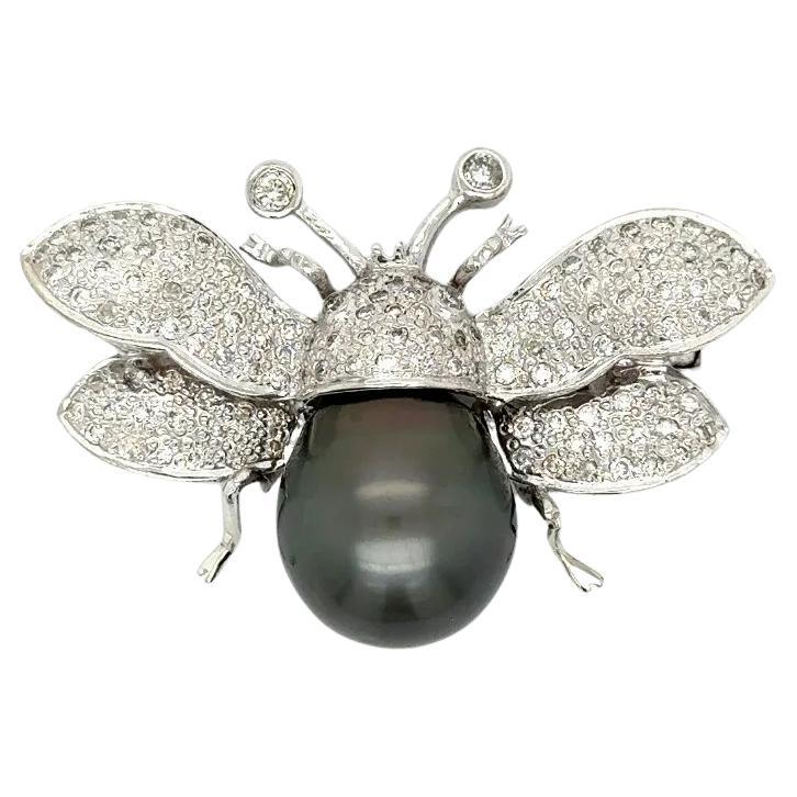 Vintage Tahitian South Sea Pearl and Diamond Bumble Bee Gold Brooch Pin For Sale